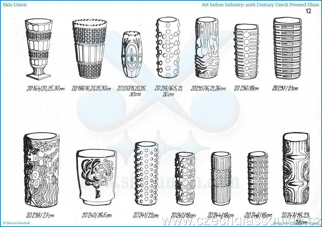 Mid-Century Spiky Glass Vase by Pavel Panek, Czech Republic / 1971