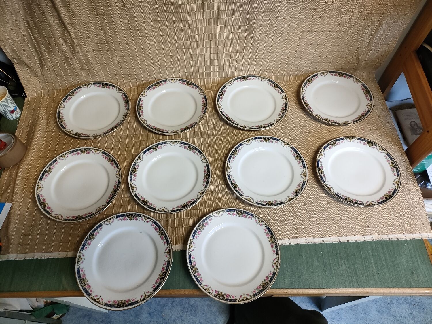 10 assiettes anciennes porcelaine de Limoges