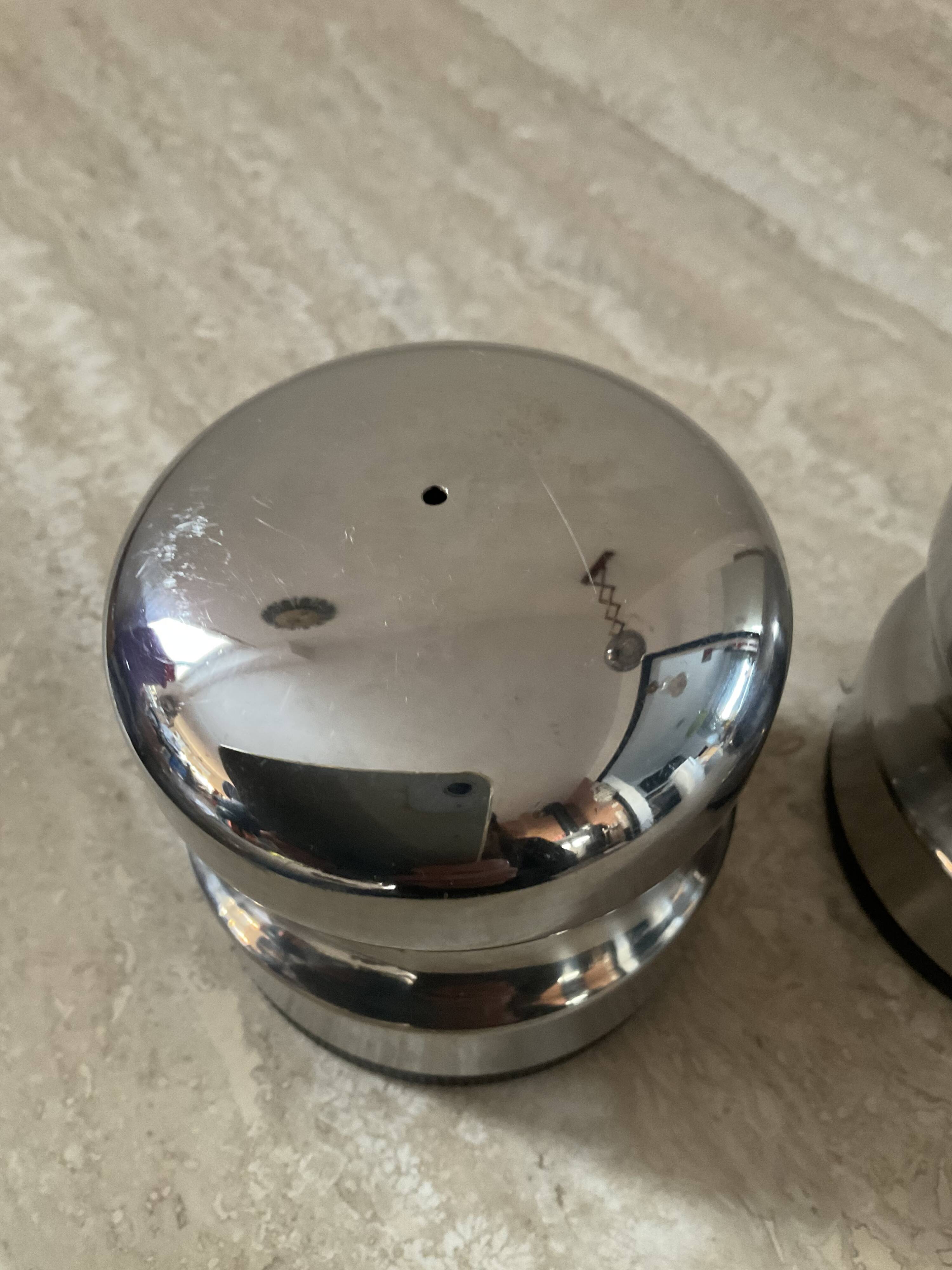 Salière et poivrier vintage années 70 en inox