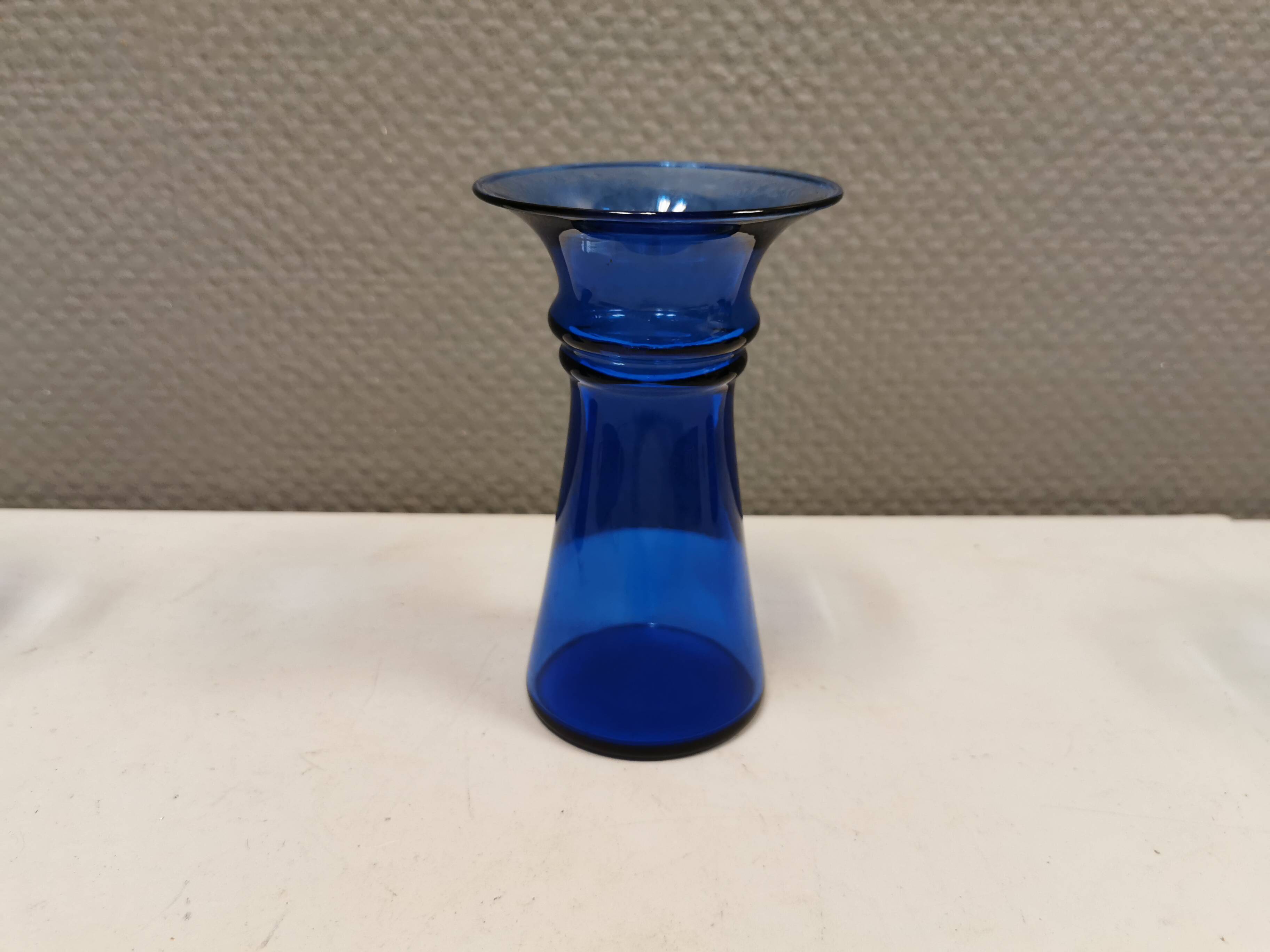 Harmony vase designed by michael bang for royal copenhagen in 1989