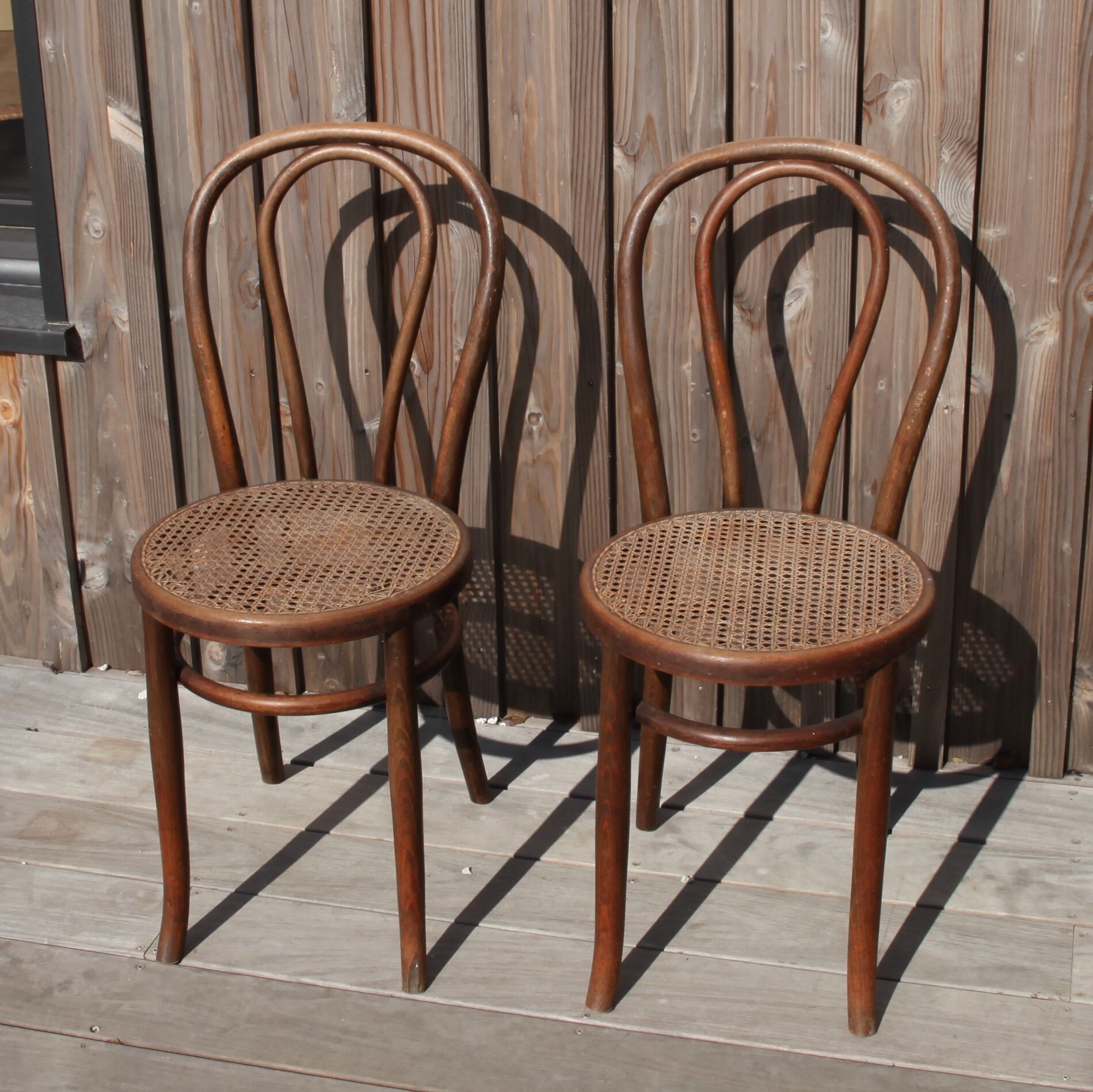 Paire de chaises bistrot en bois courbé