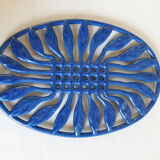 Ancien dessous de plat en fonte émaillée bleu français
