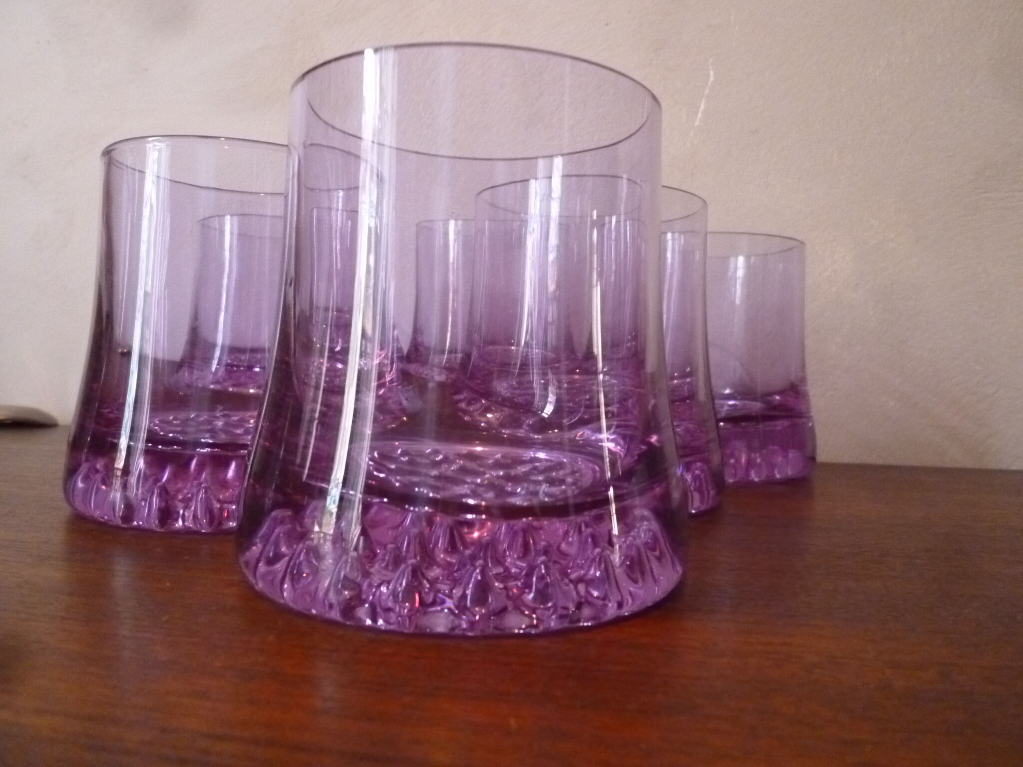 Set of 6 purple crystal aperitif glasses