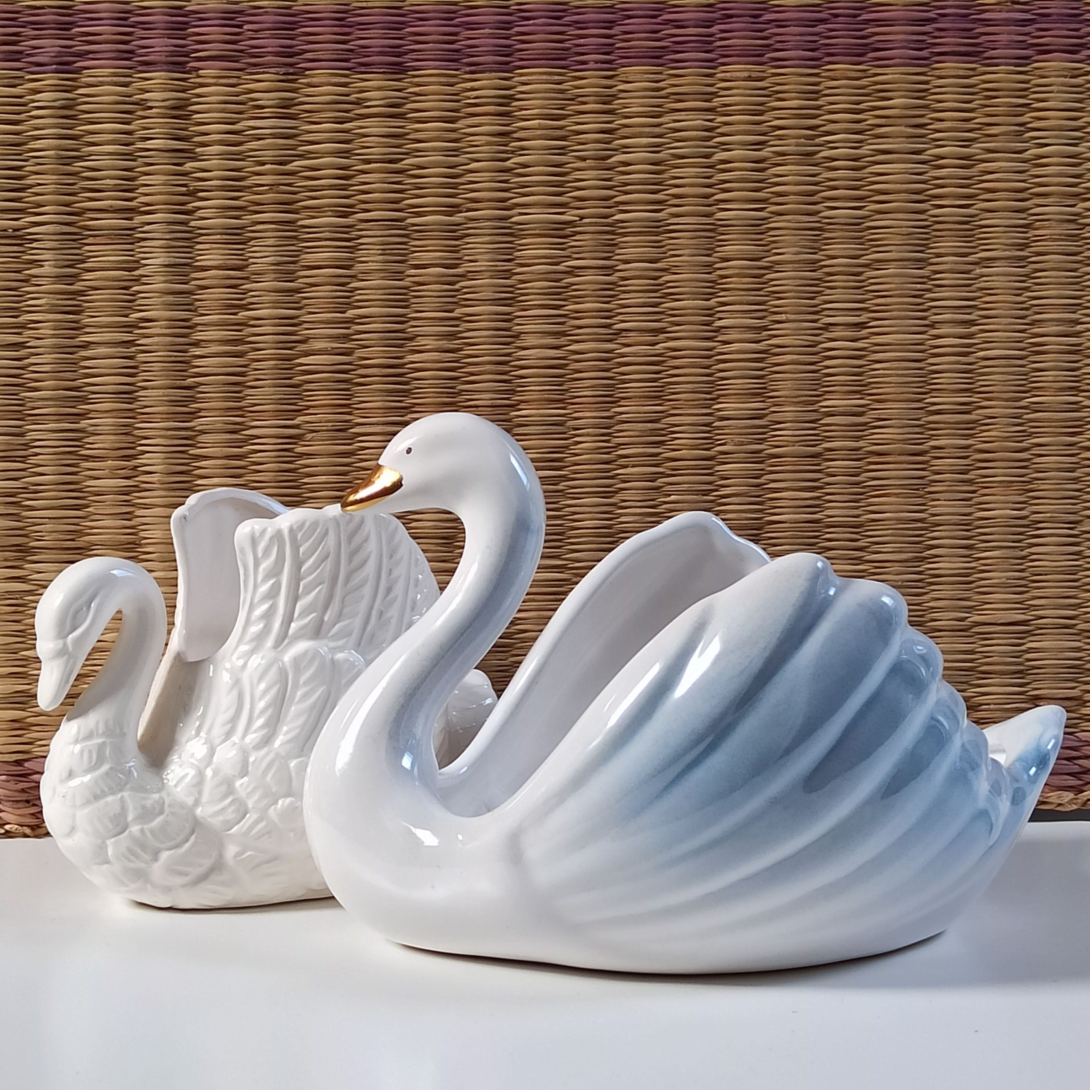 Vintage ceramic swans 80s