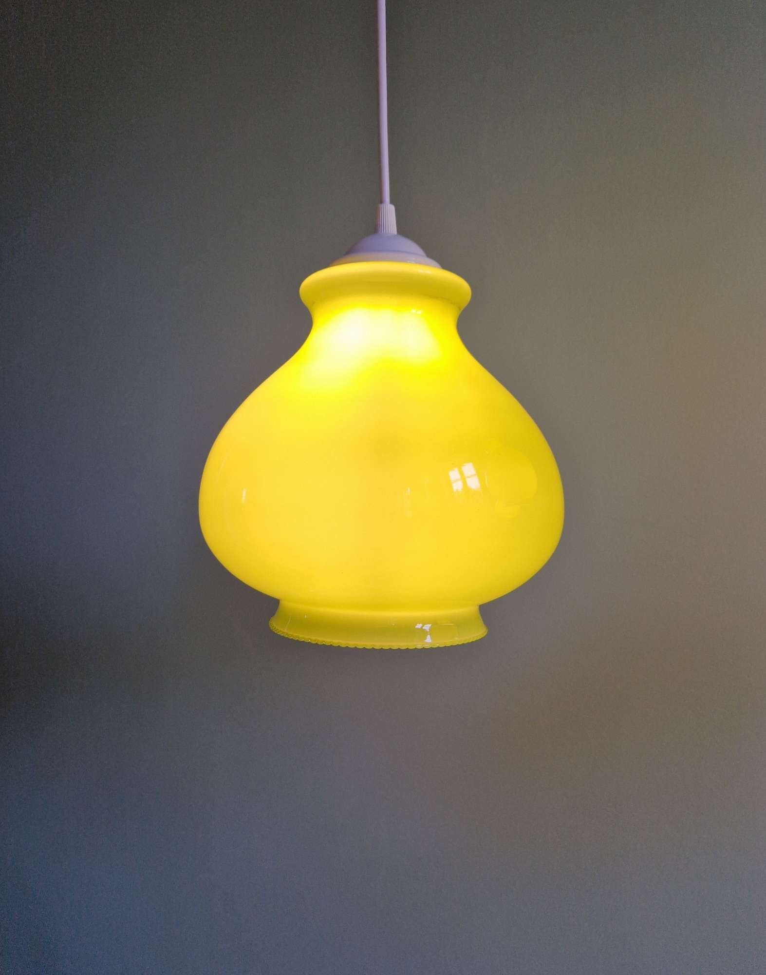 Vintage green opaline suspension (5 available), 1960-70.