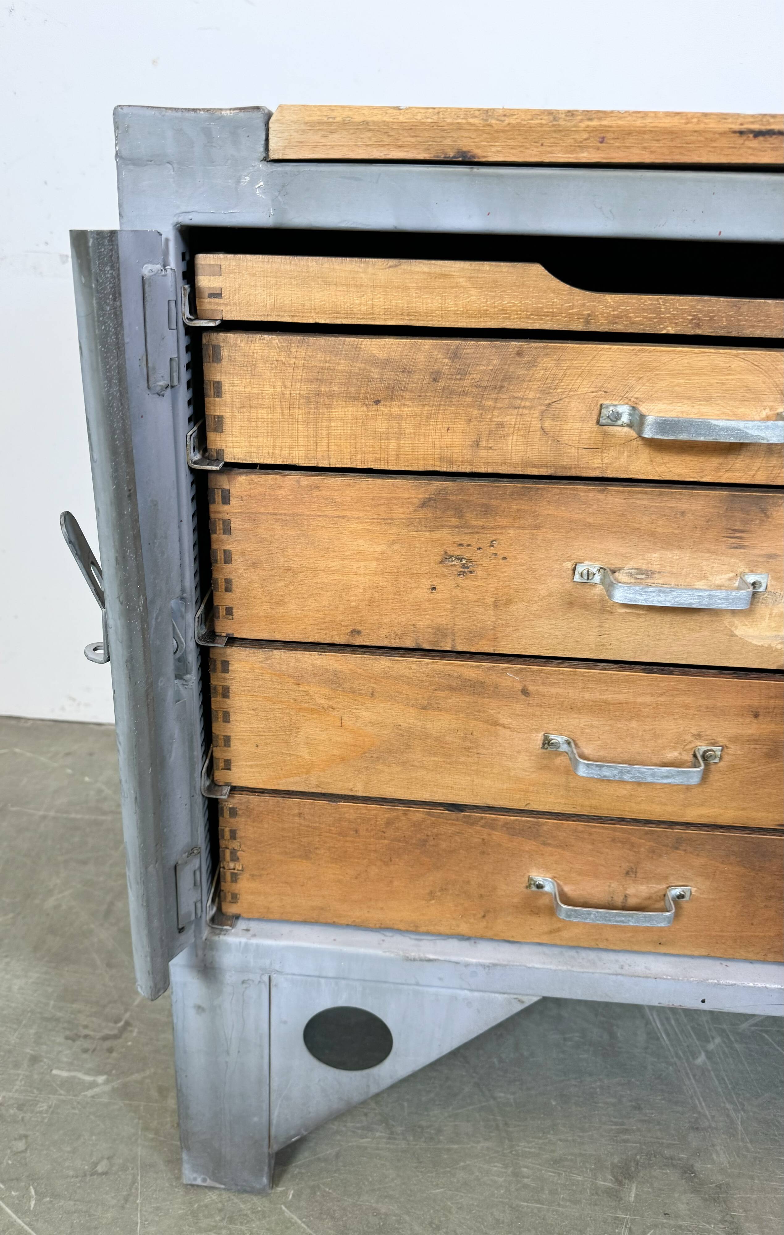 Vintage Grey Industrial Chest of Drawers, 1960s