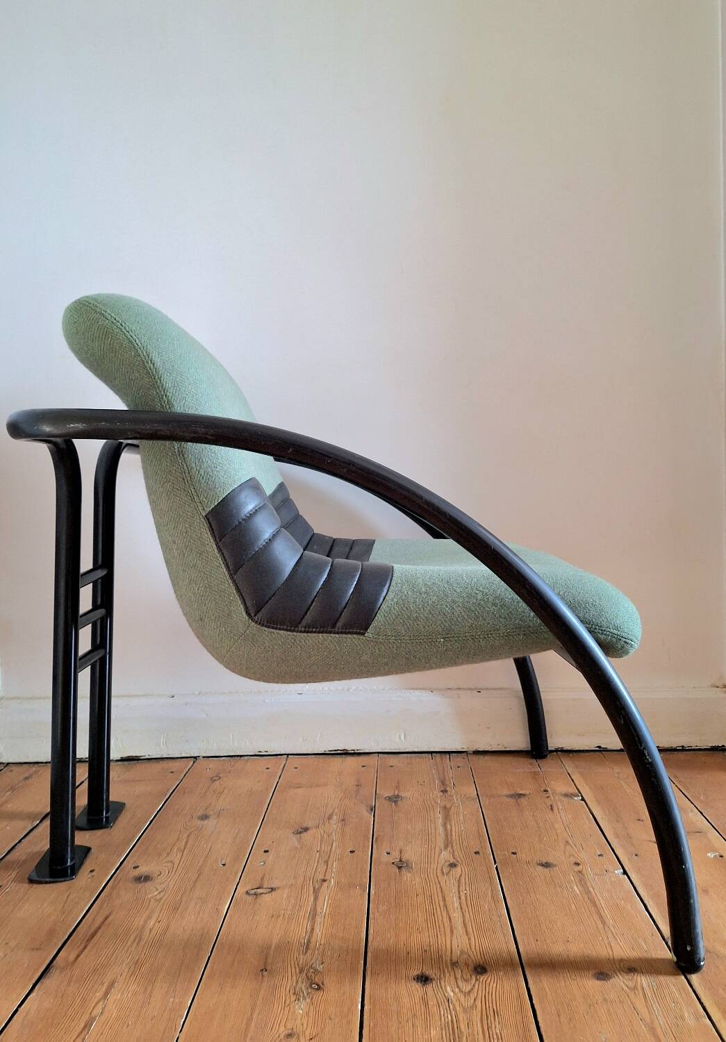 Vintage armchair published by Airborne, designer seating furniture