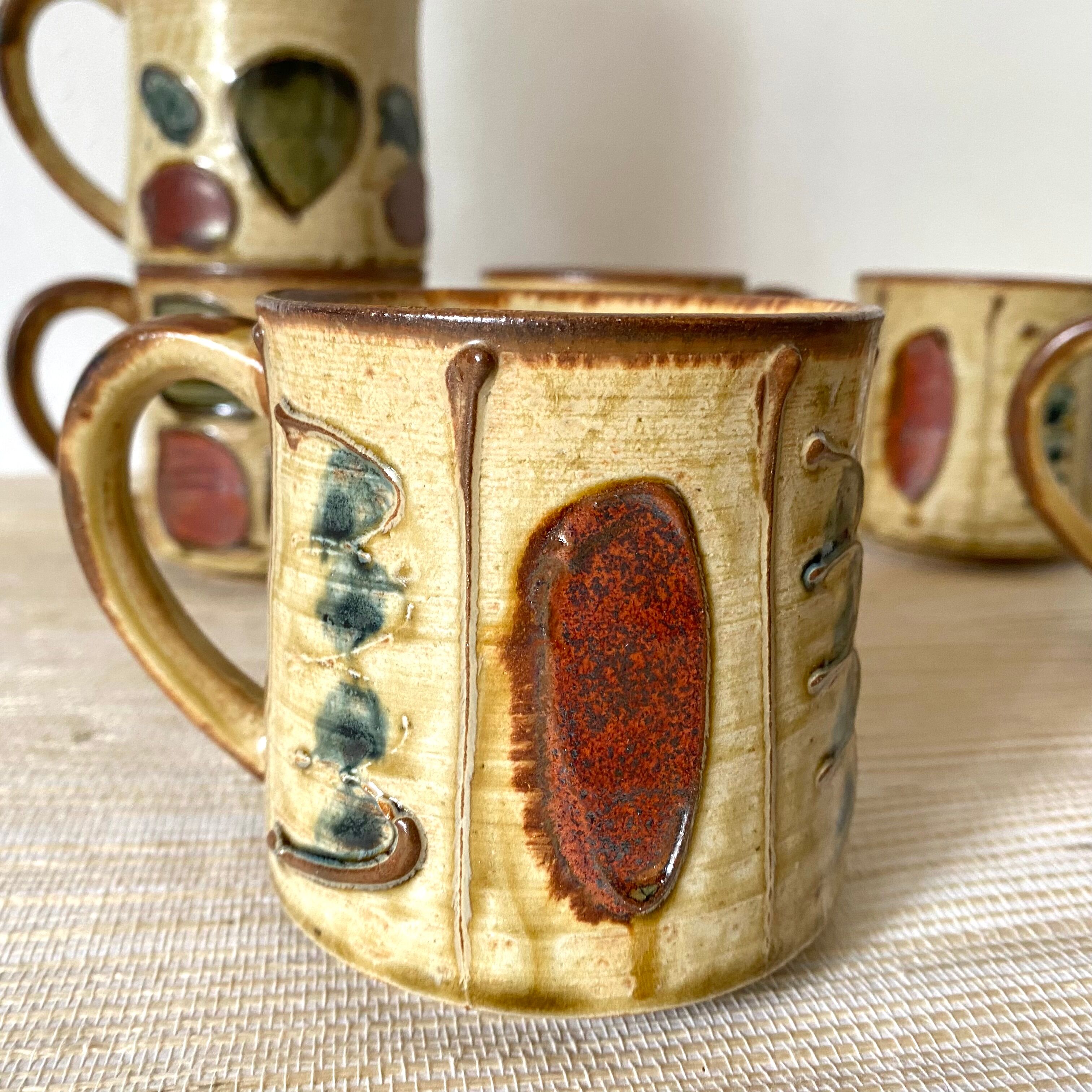 Tasses , mug vintage en céramique