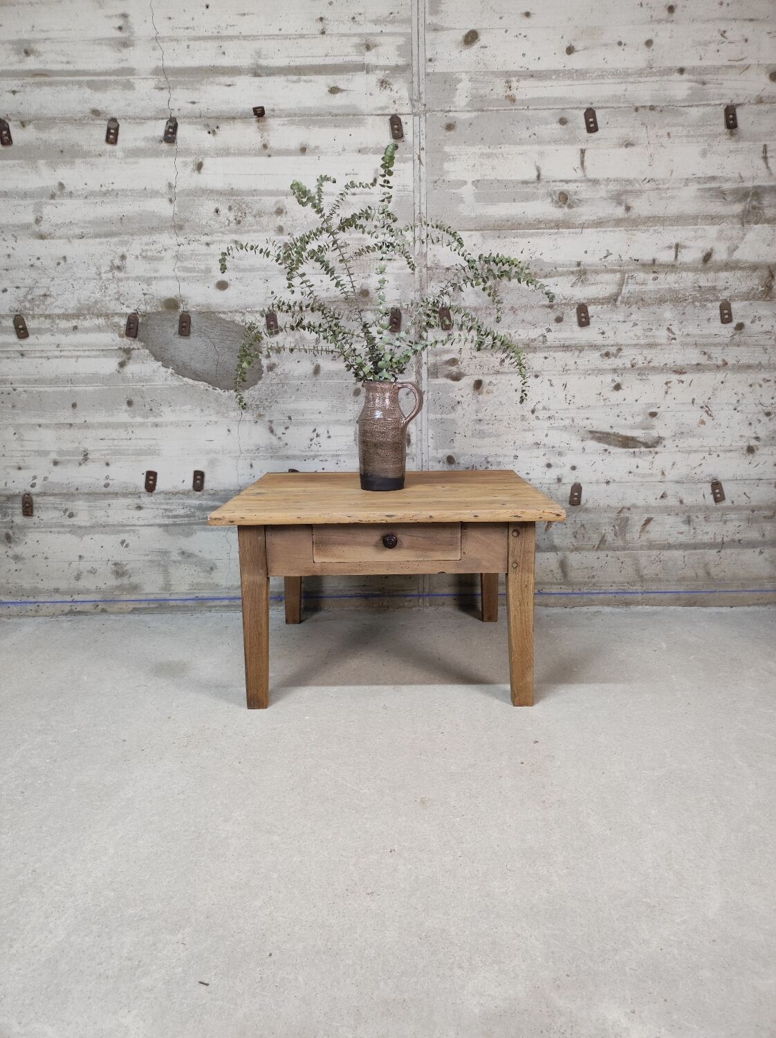 Table basse de ferme