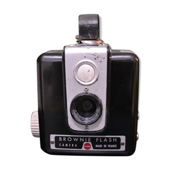 Brownie flash camera