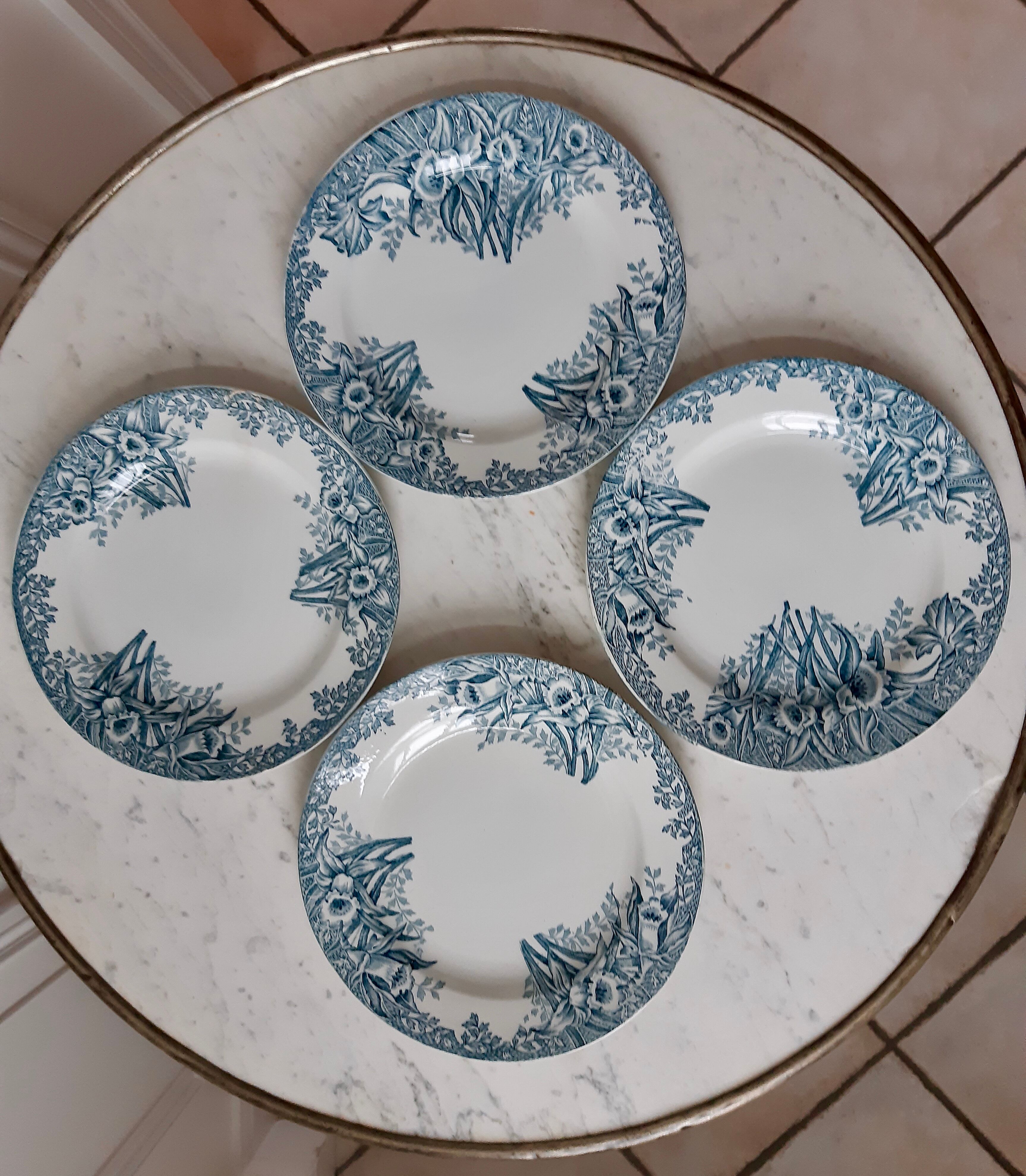 Saint Amand Plates, Narcissus model