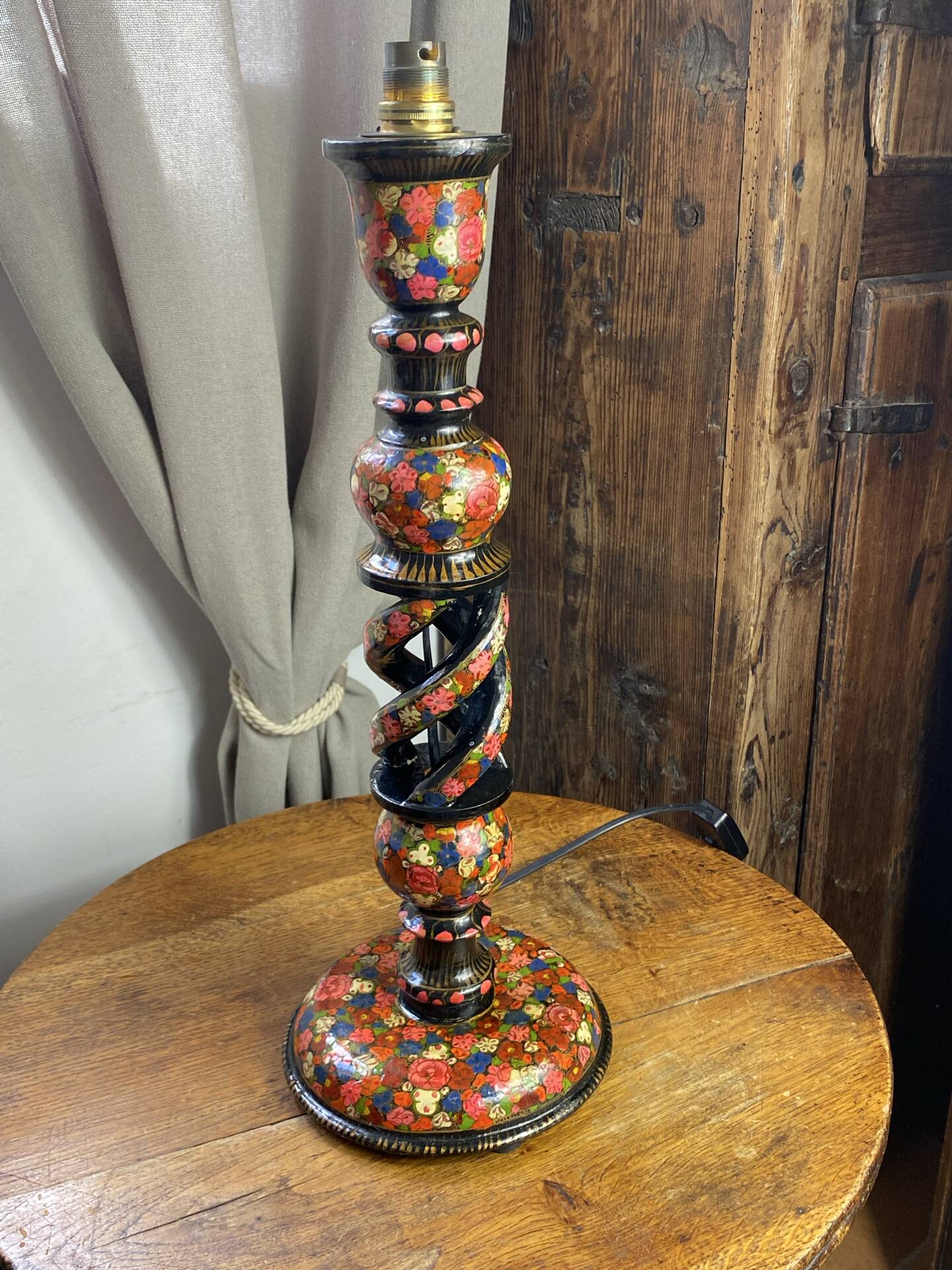 Kashmiri lamp base