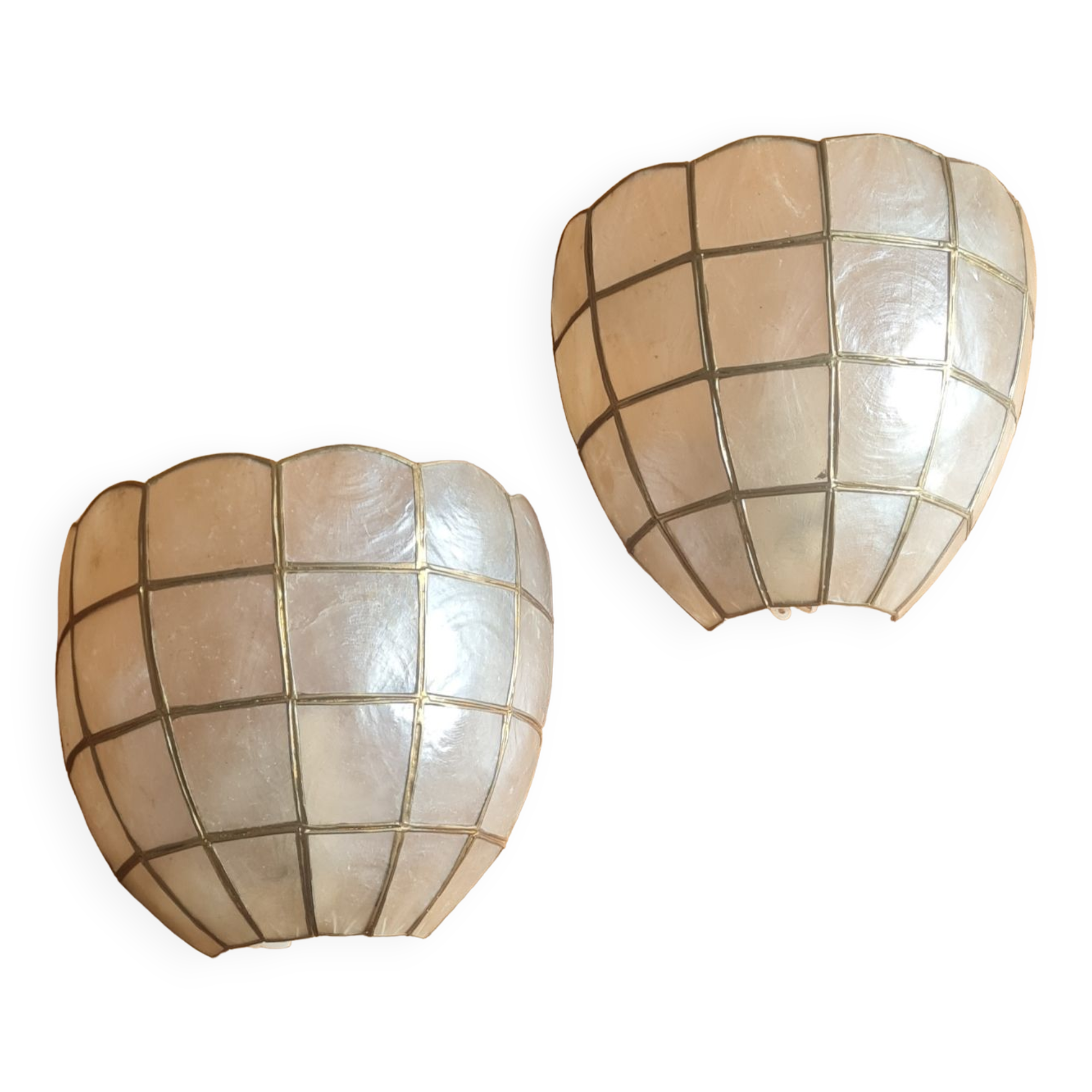Pair of sconces in brass and mother-of-pearl