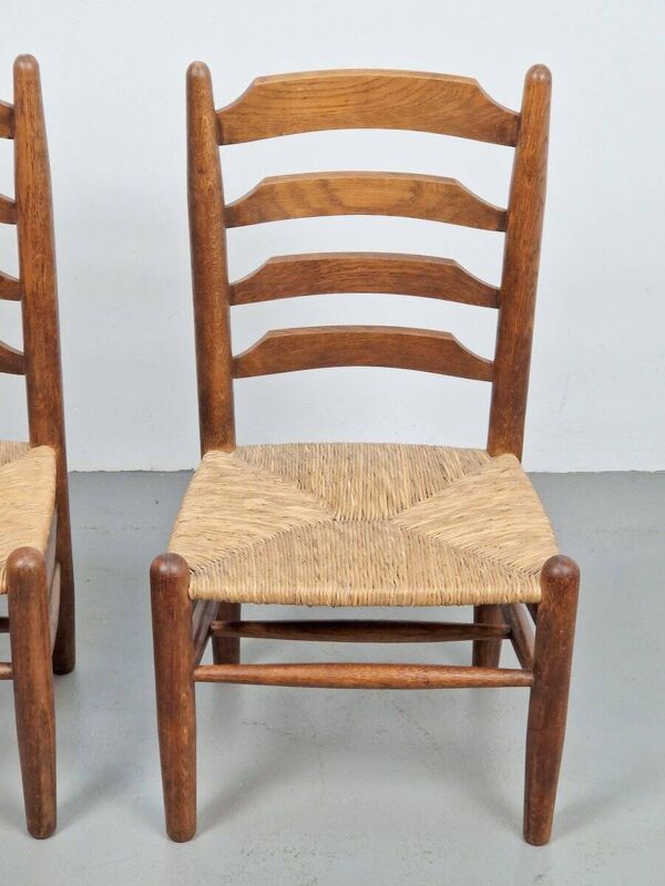 Ensemble de chaises en bois et en osier de style brutaliste inspiré par Charlotte Perriand, années 1960, ensemble de 2.
