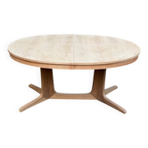 Table scandinave ovale extensible Baumann décapée en teck brut 240cm 1960