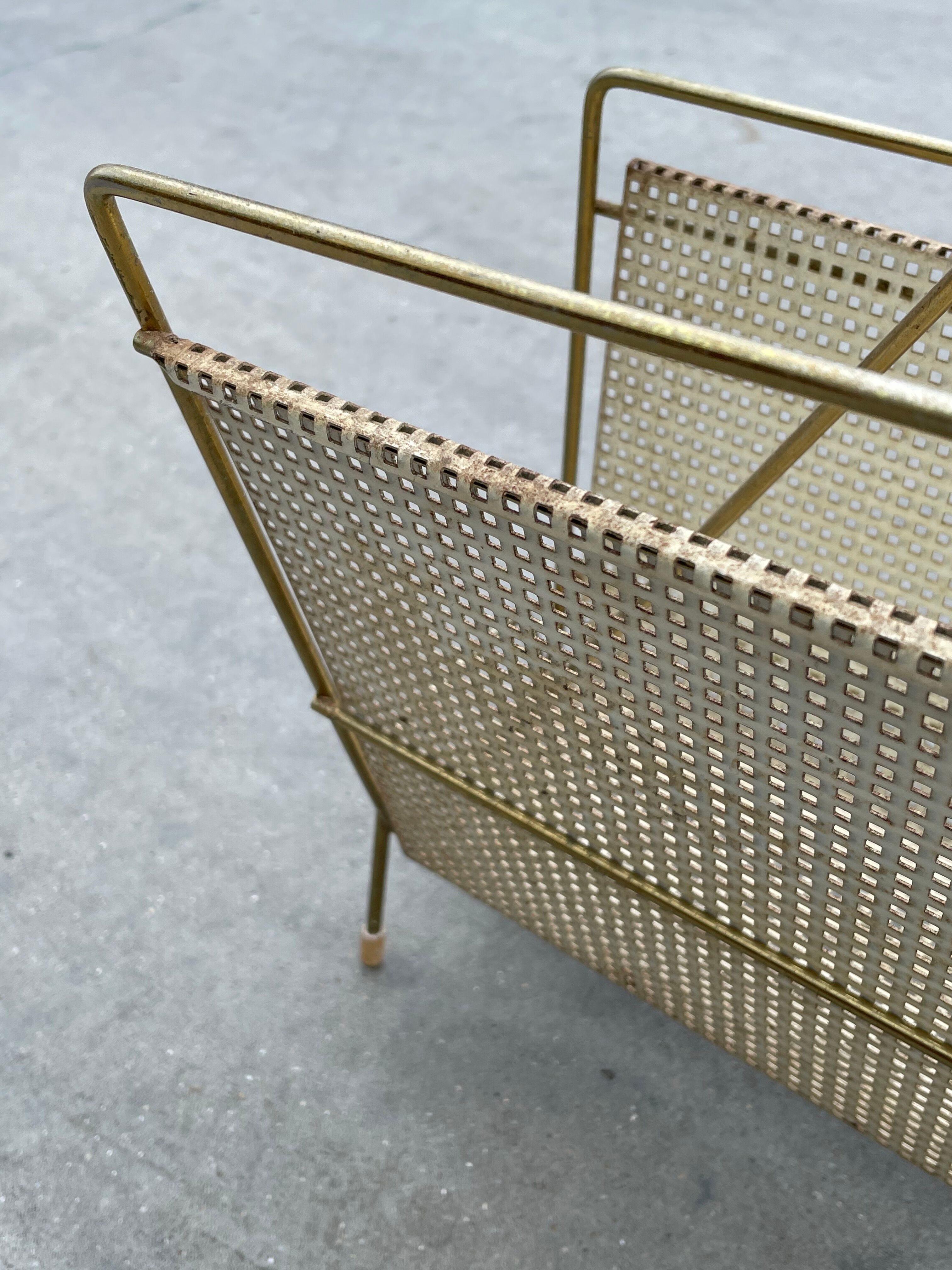Vintage magazine rack 60s brass design