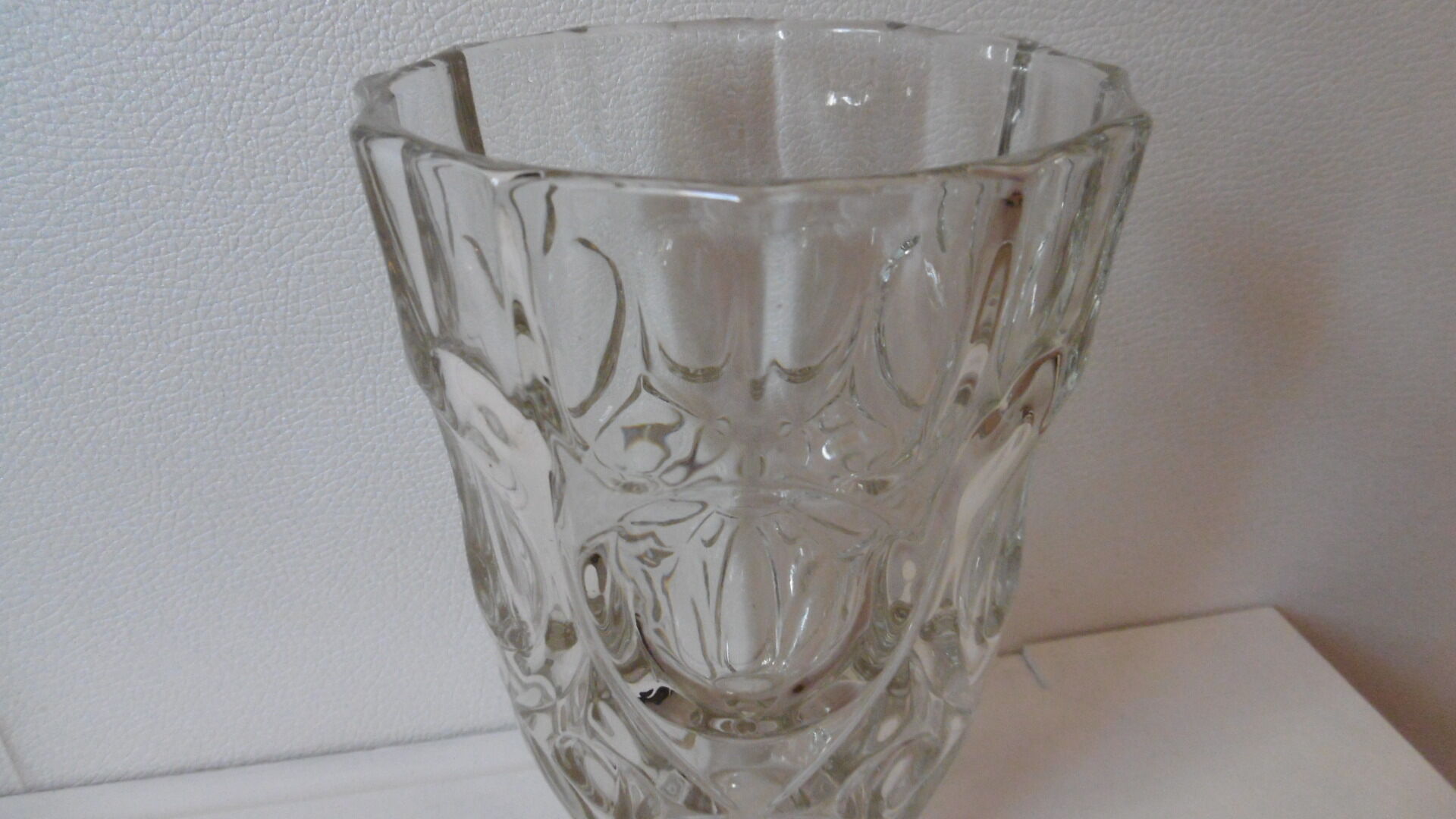 Transparent faceted crystal vase