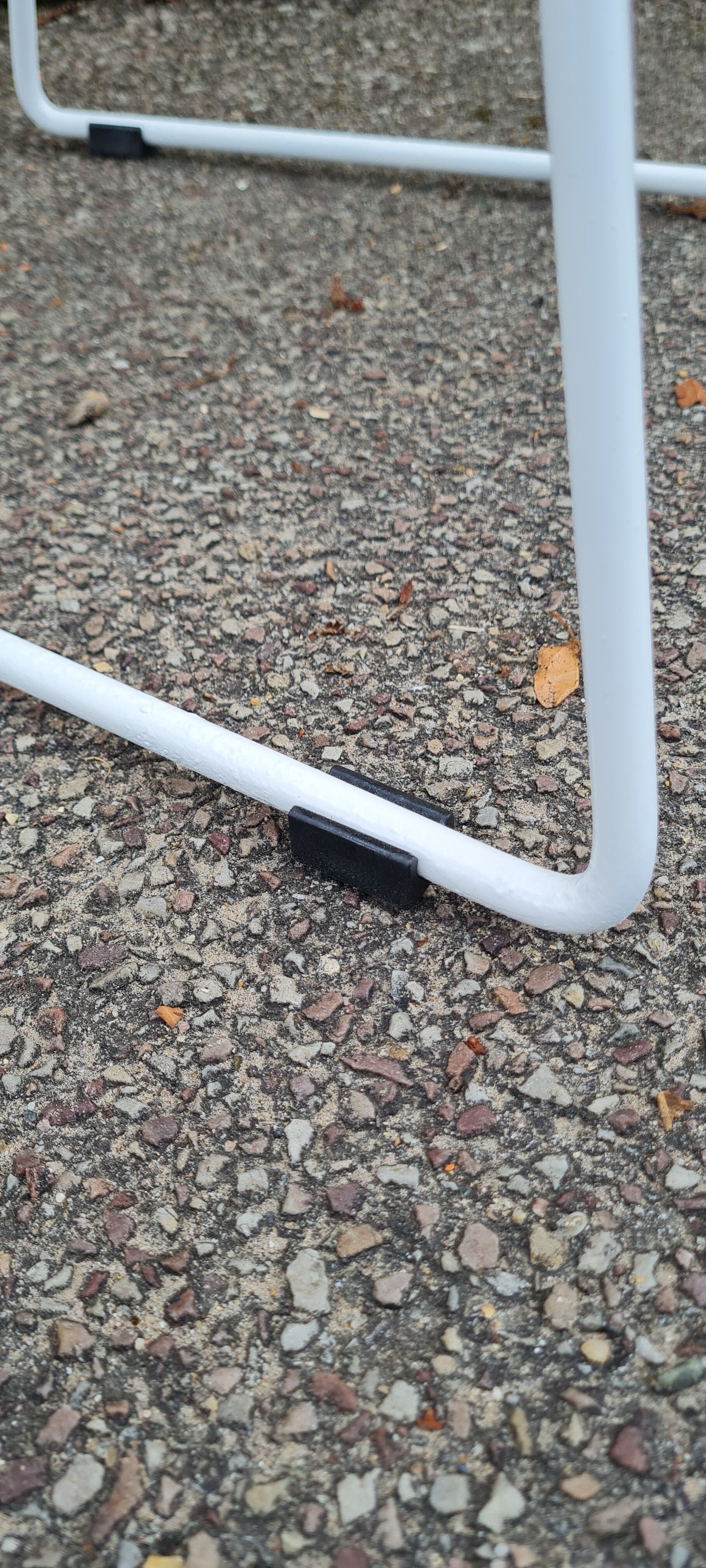 Chair wire by Harry Bertoia