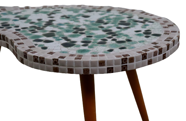 Kidney-shaped mosaic plant table