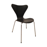 Chaises papillon Série 7 modèle 3107 d'Arne Jacobsen éditée par Fritz Hansen