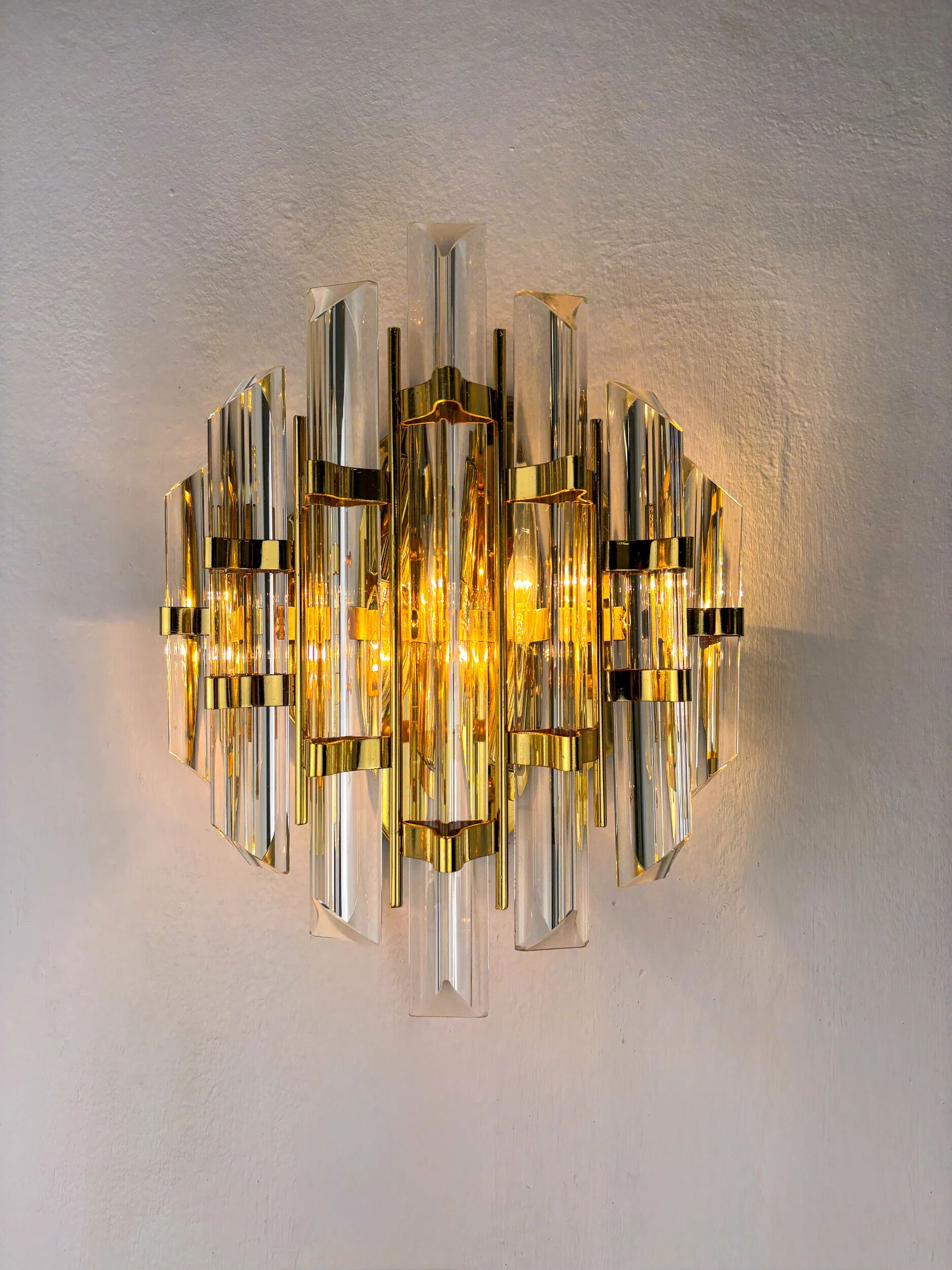 Pair of Venini sconces, Triedi cut glass, Italy, circa 1970s