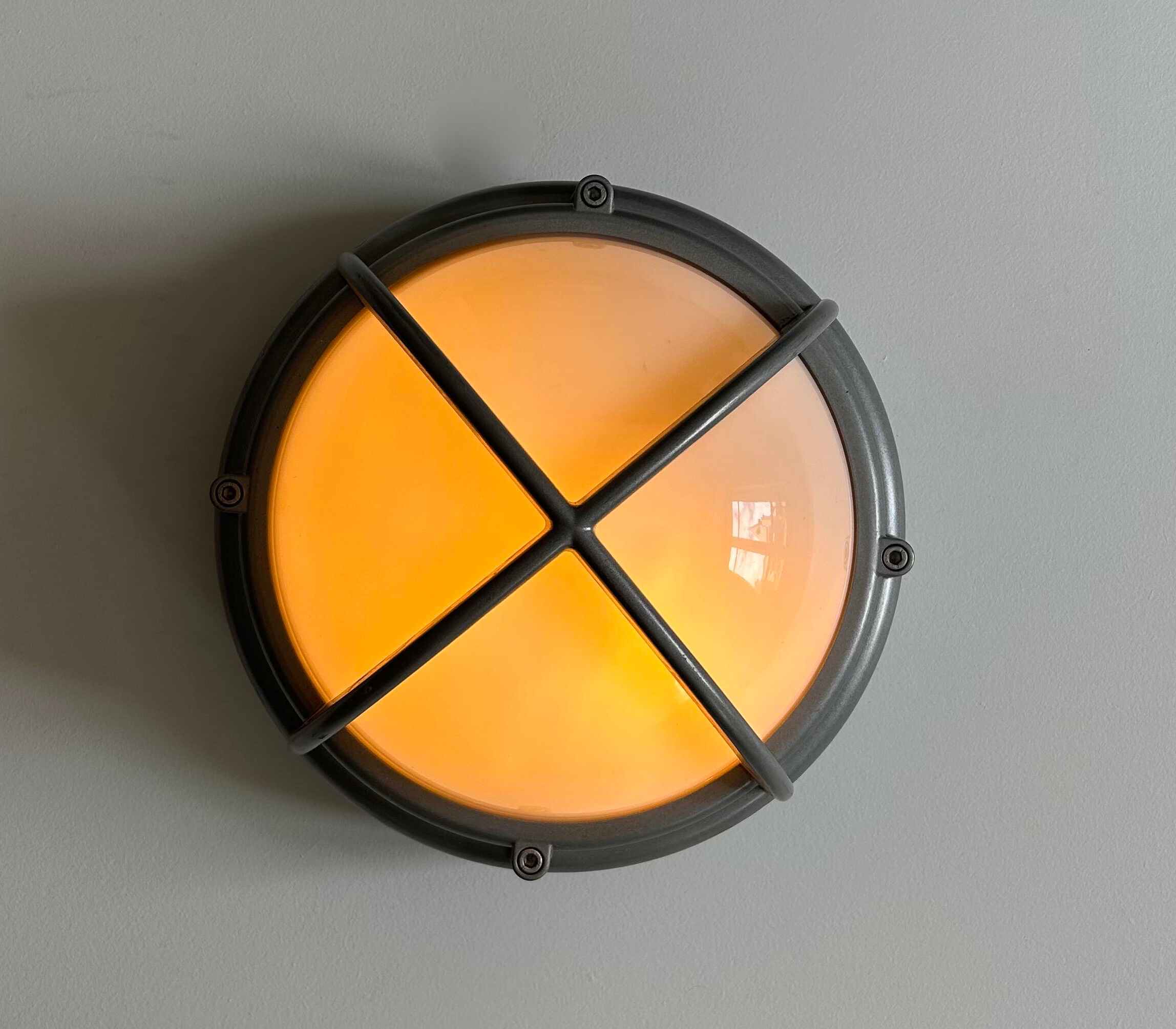 Vintage wall lamp SKOT maxi, alumunium, Louis Poulsen.