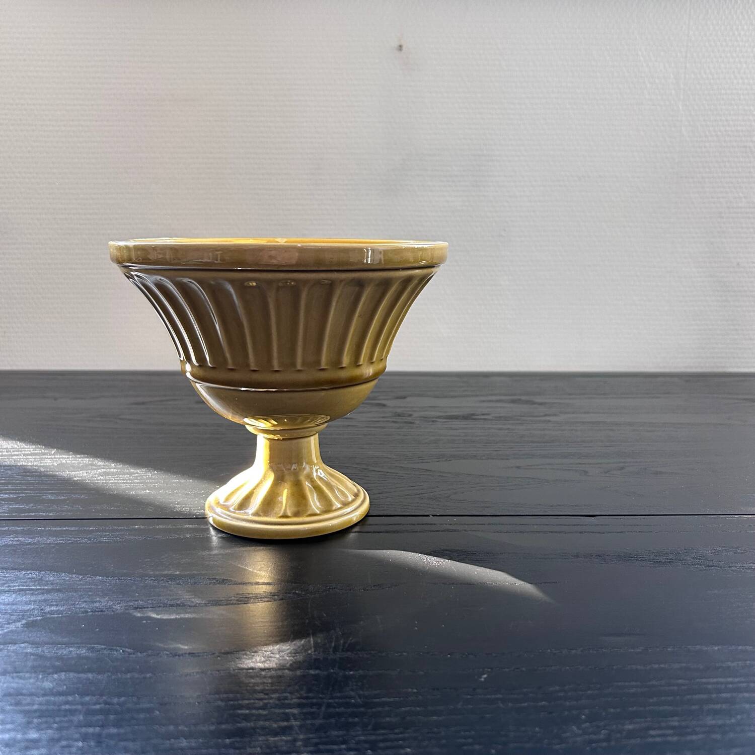 Cache pot style Médicis olive
