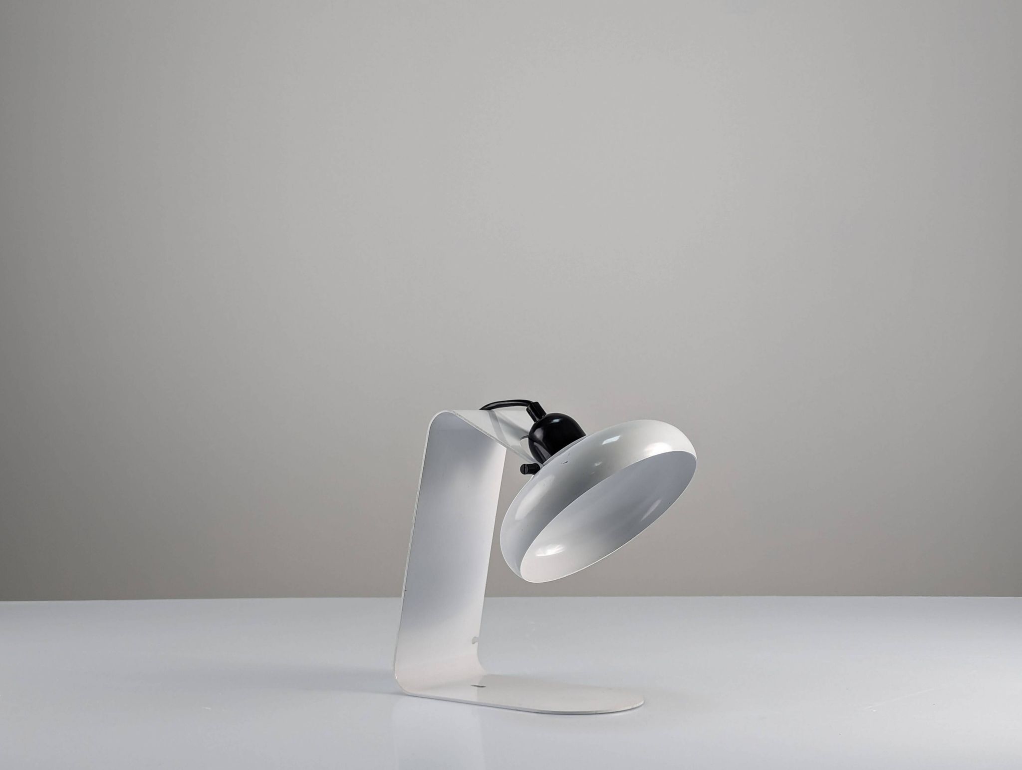 Postmodern table or wall lamp by Stilnovo
