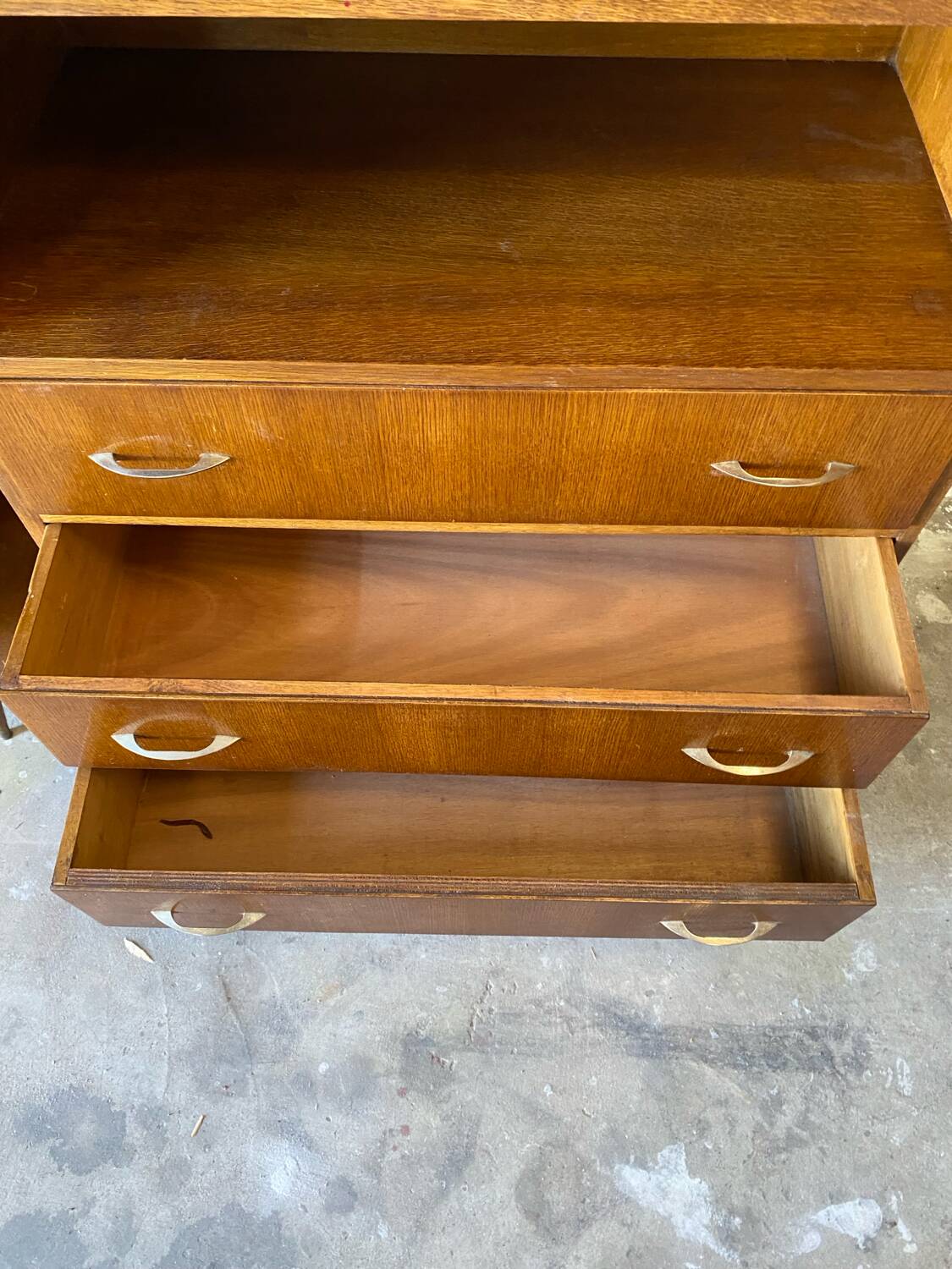 Vintage chest of drawers