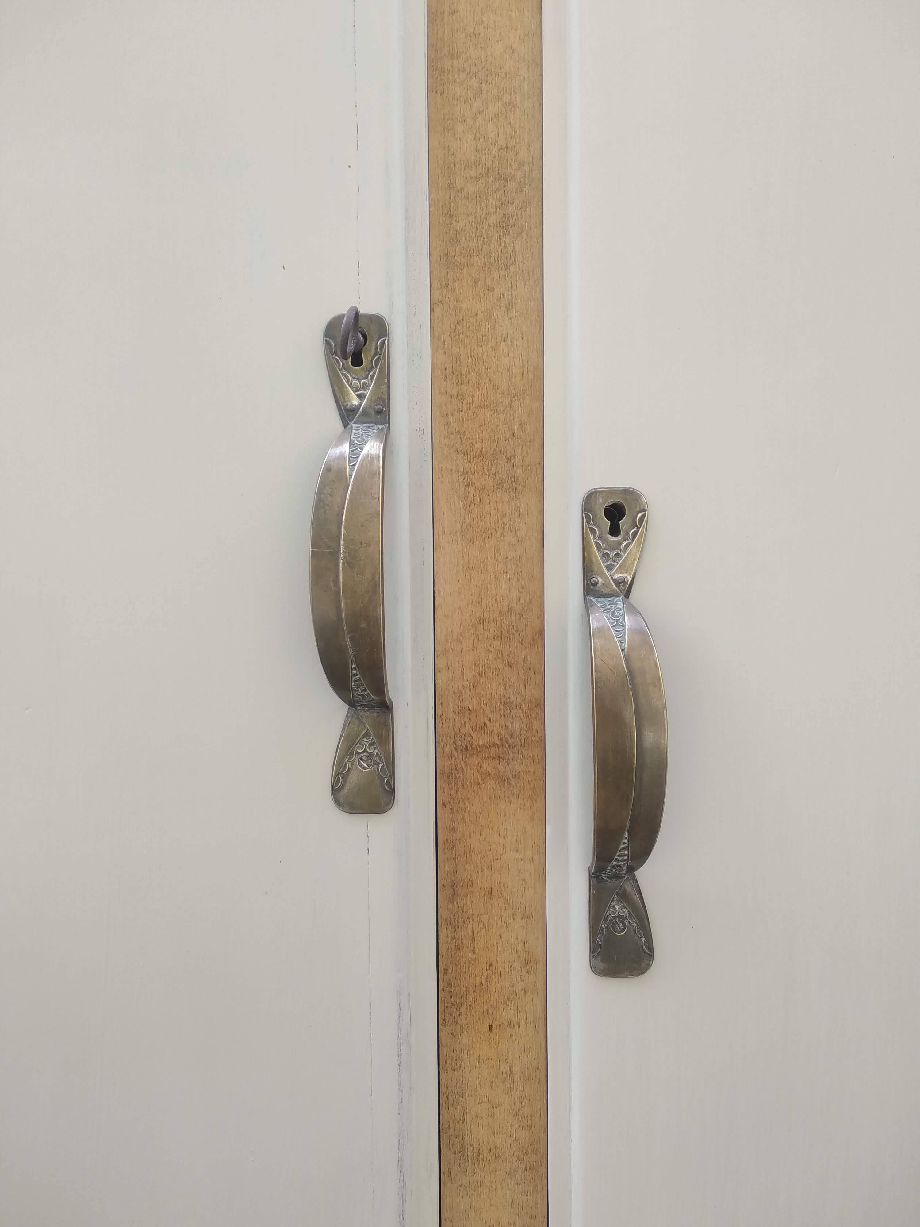 Armoire asymétrique Art déco