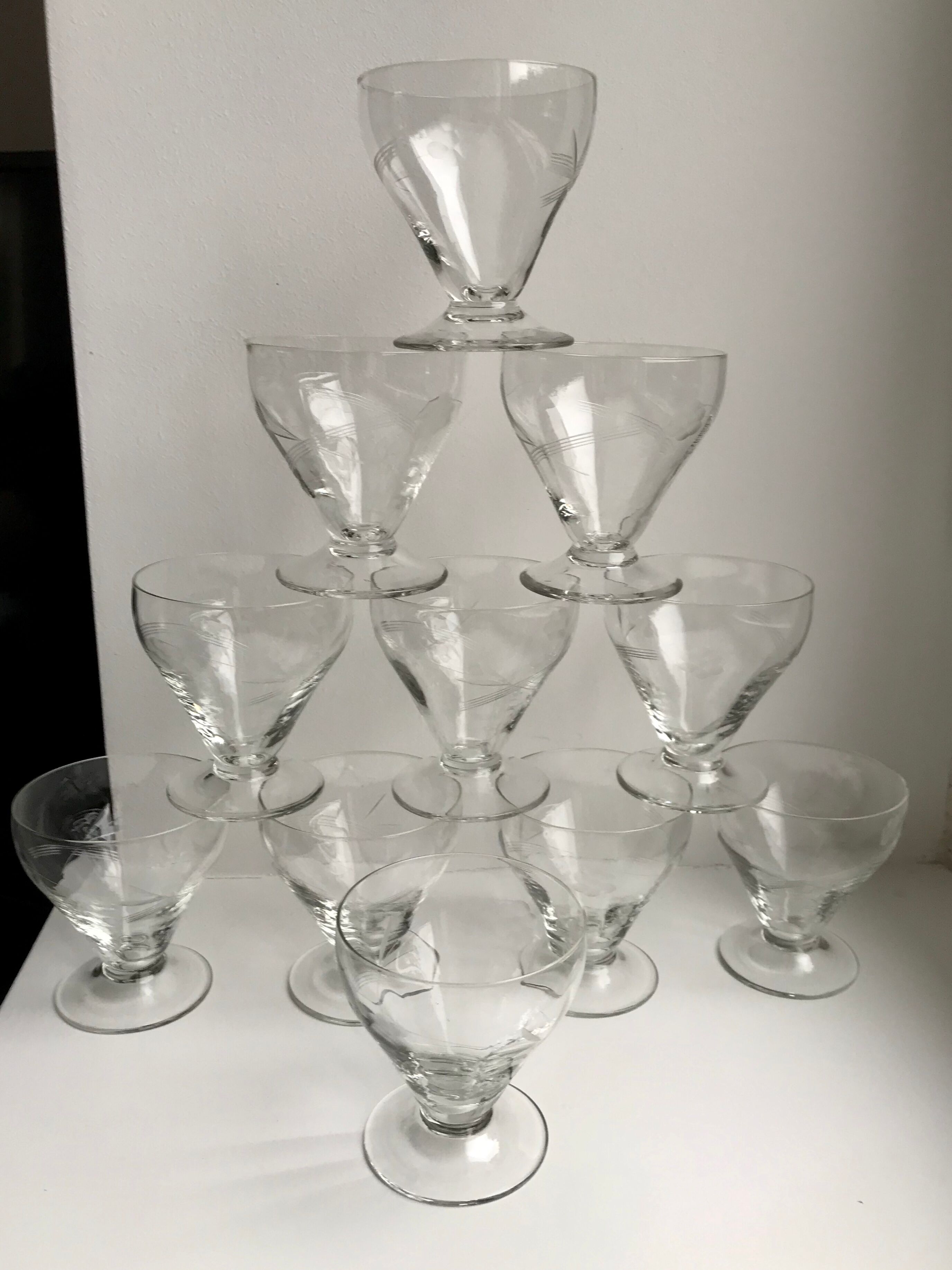 Set of 11 glasses with engraved glass stems 40-50s