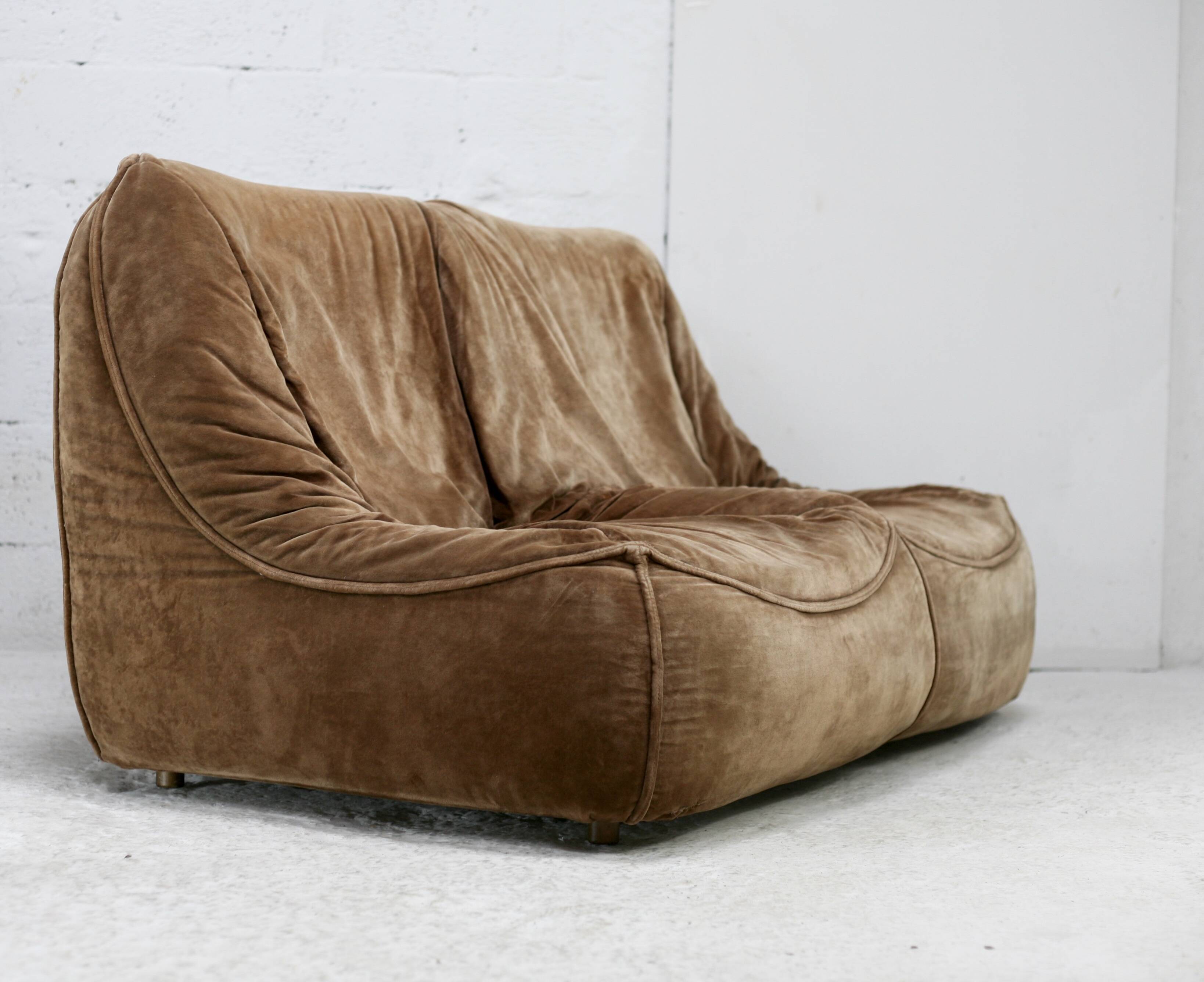 Sofa by Bernard Govin, Atelier Dunlopillo. France, circa 1970