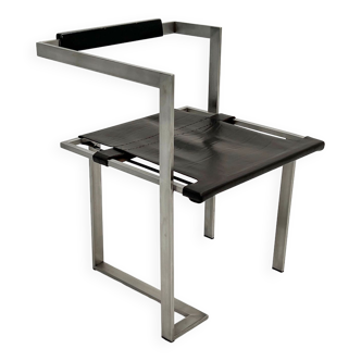 Chaise géométrique  en cuir et chrome, 1980s