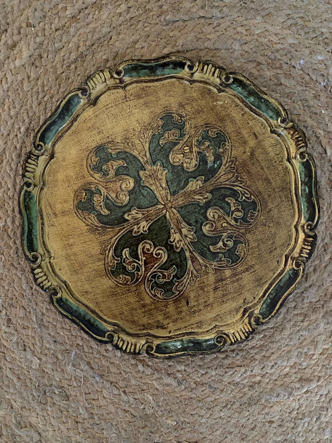 Round wooden Florentine platter