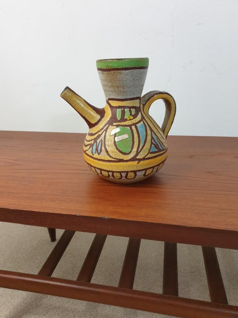 Accolay jug