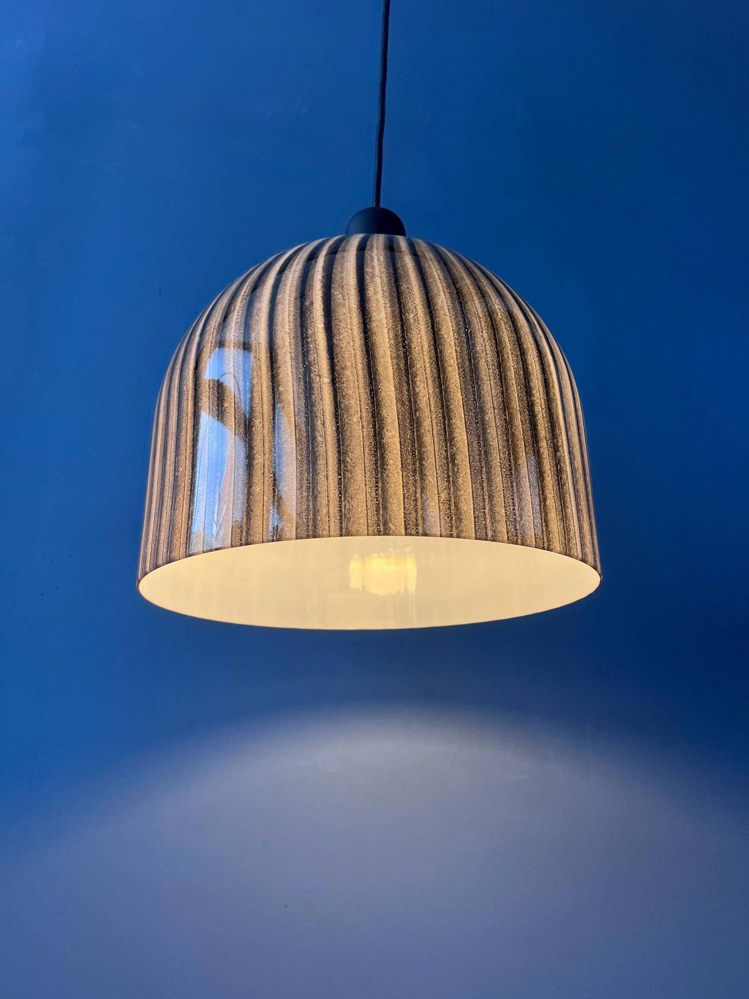 Suspension en verre Mid-Century par Peill and Putzler