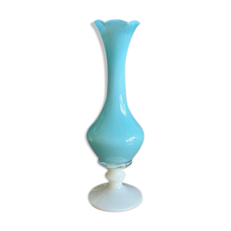 Blue soliflore in opaline