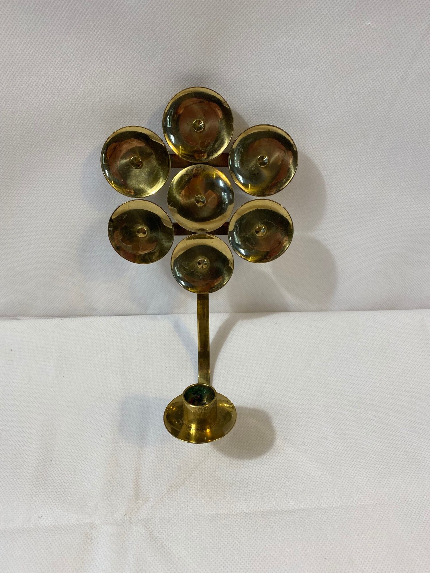Kee Mora wall candle holder
