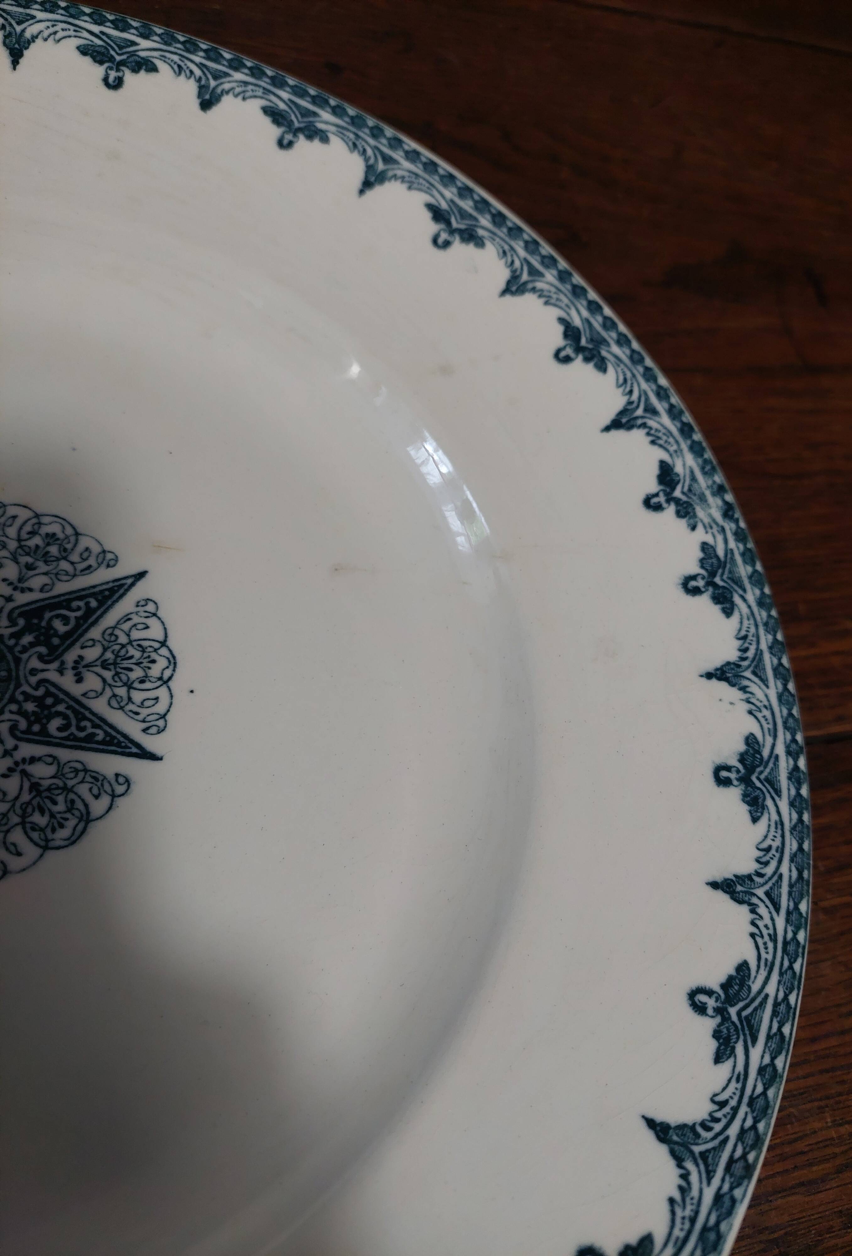 Jules Vieillard Bordeaux 19th century ironstone star service dish