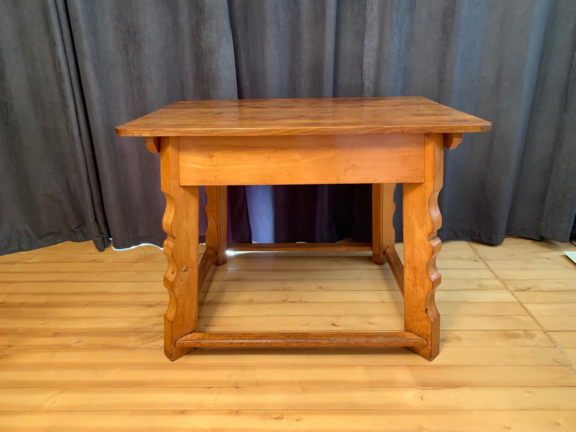 Table tyrolienne Autriche années 1930