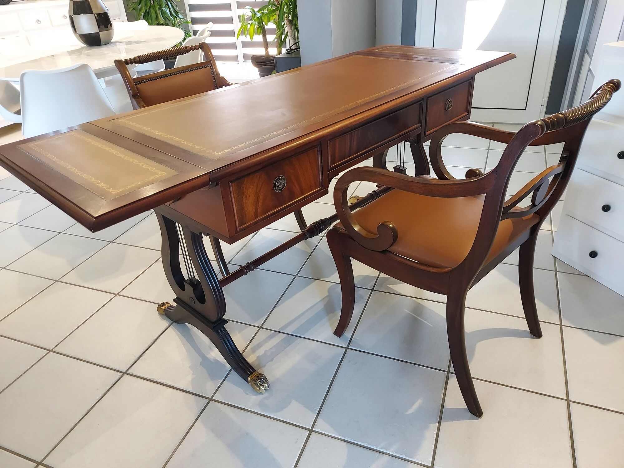 English flap desk and these 2 armchairs early XXeme