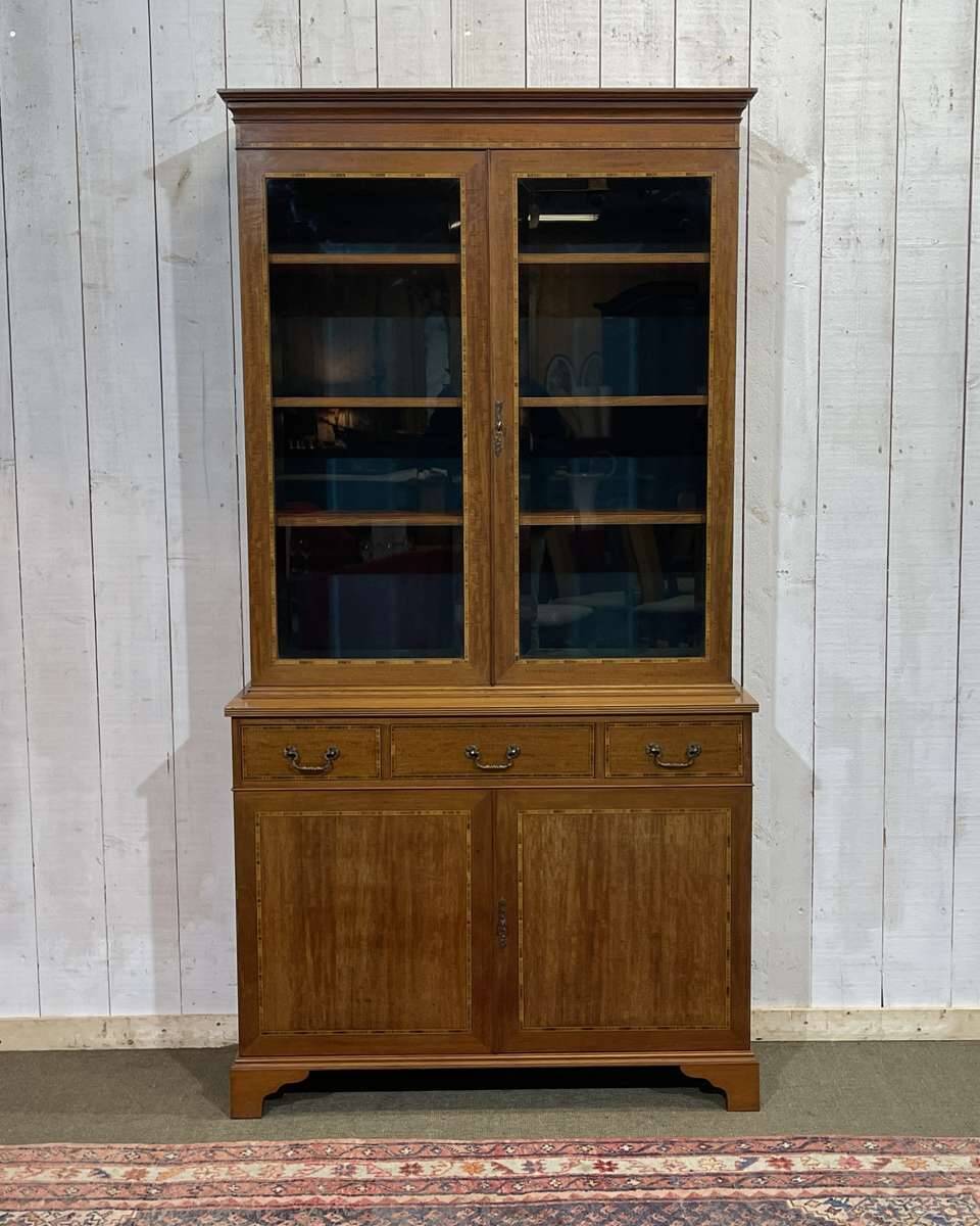 English two-piece mahogany bookcase from the 1950s