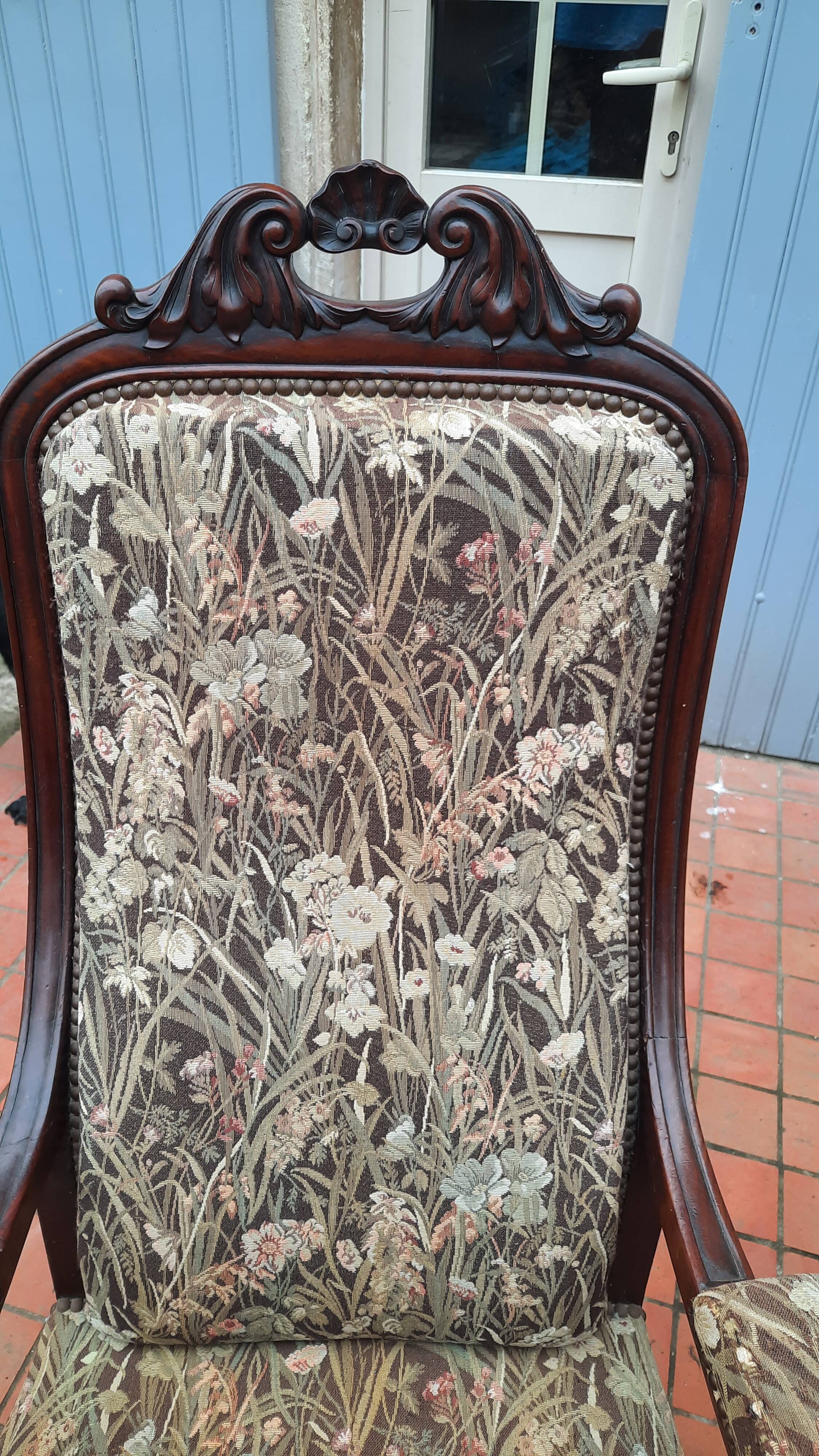 Paire de fauteuils style Louis Philippe