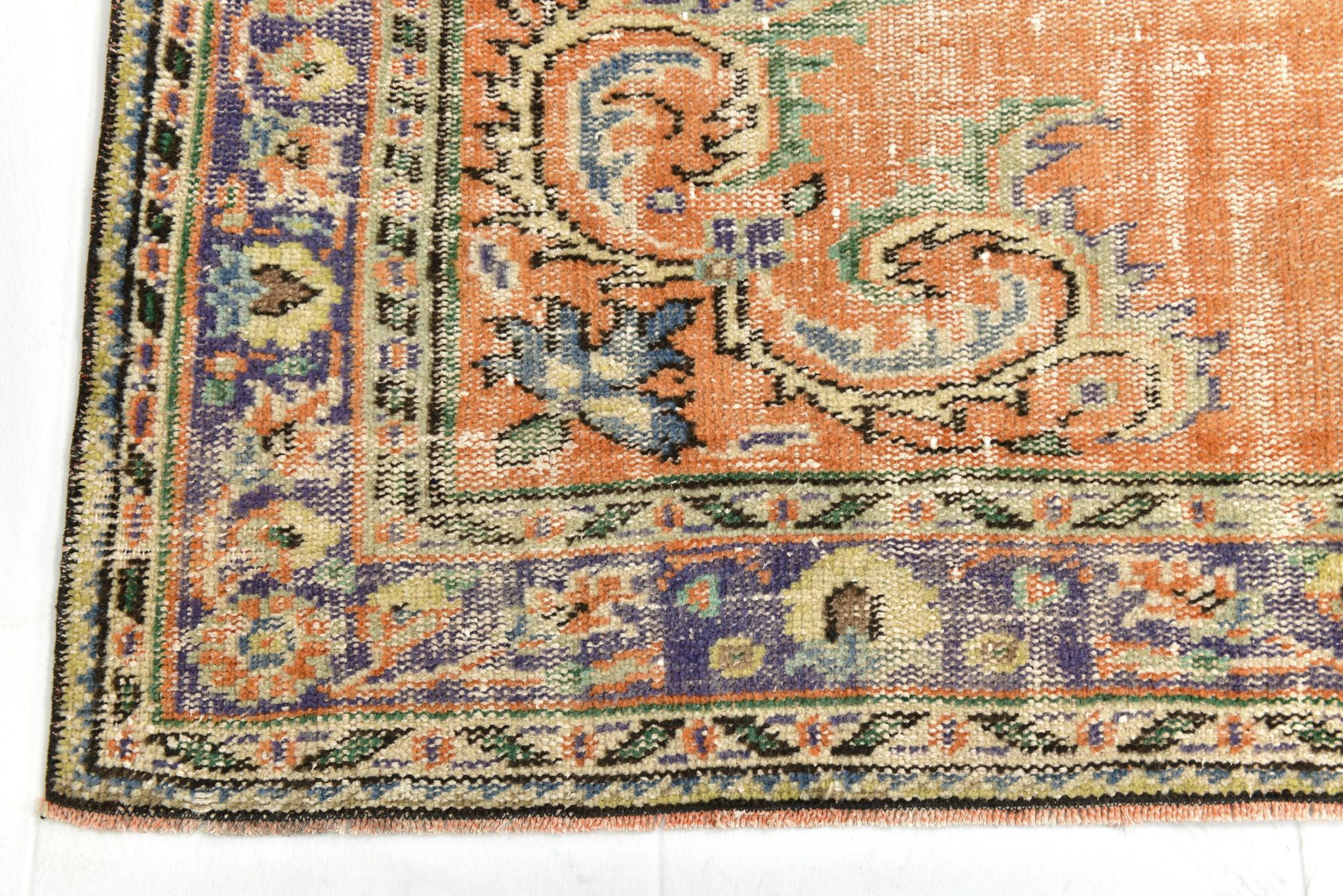 Tapis turc vintage orange citrouille, 191 x 272 cm