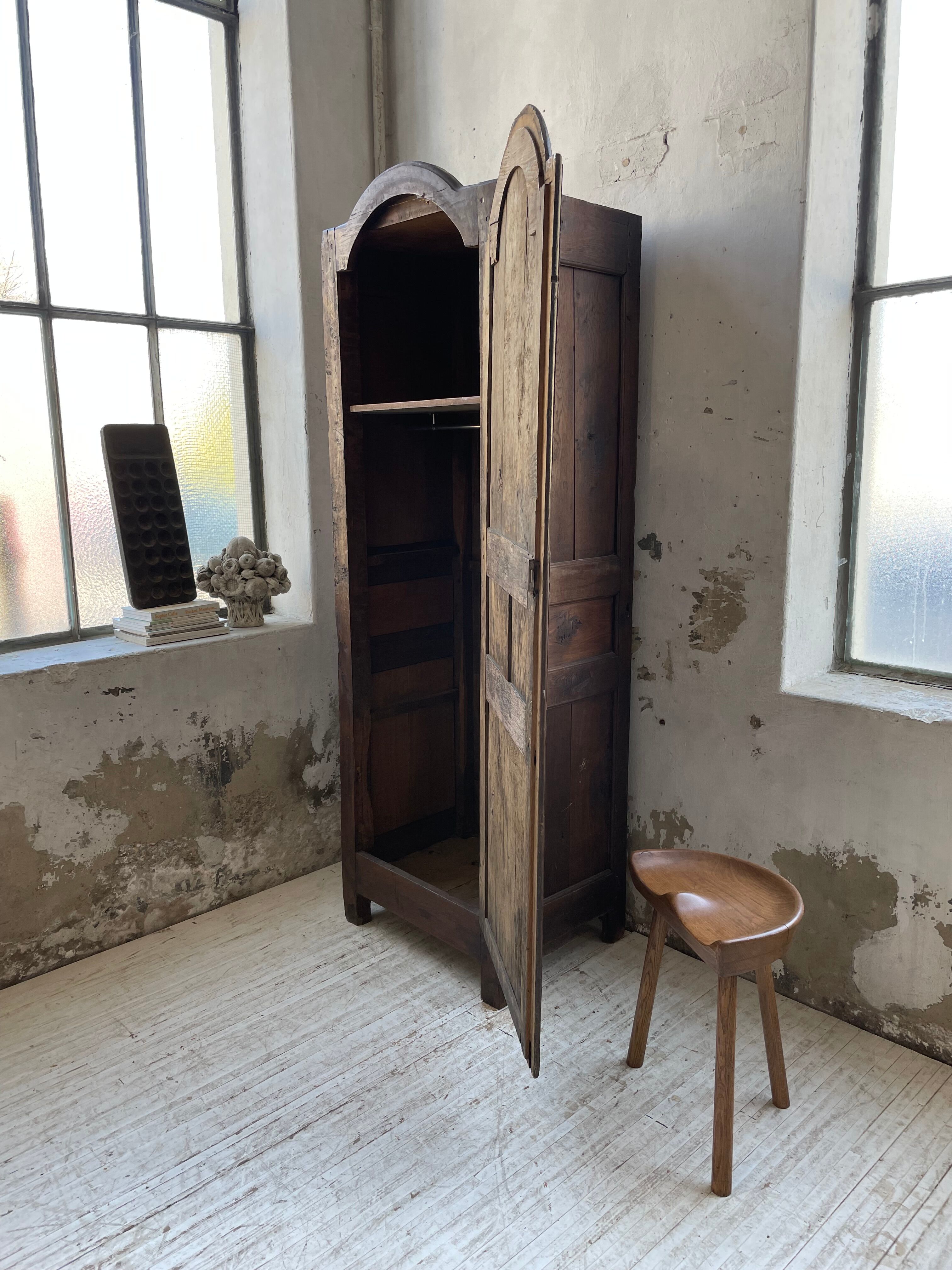 Savoyard solid oak cabinet XVIIIth