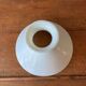 Abat-jour en opaline blanche