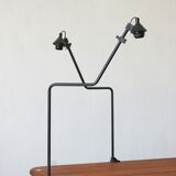 Minimalist desk lamp