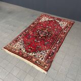 Tapis oriental vintage usé