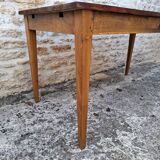 Farmhouse table with one drawer