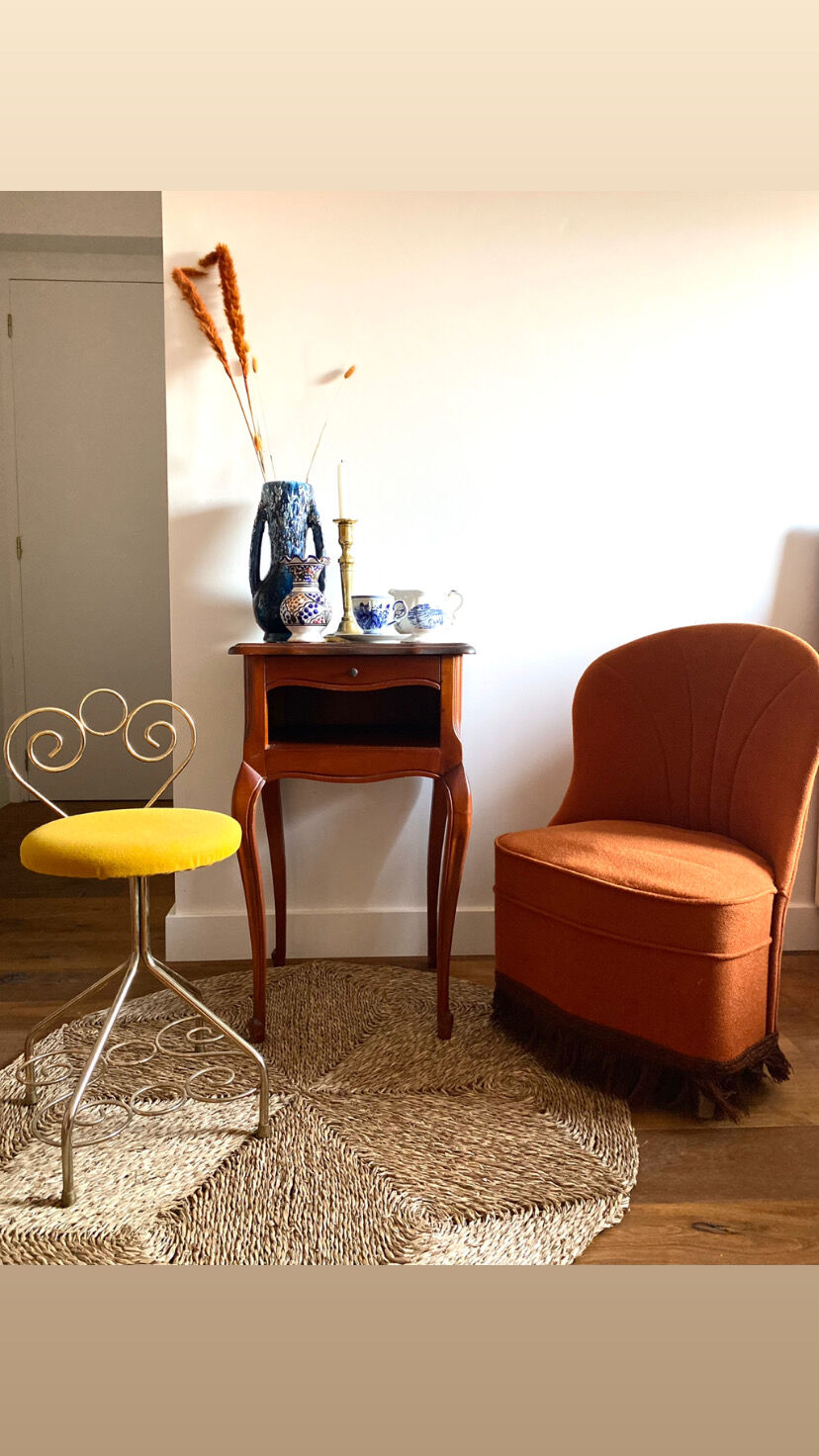 Toad armchair